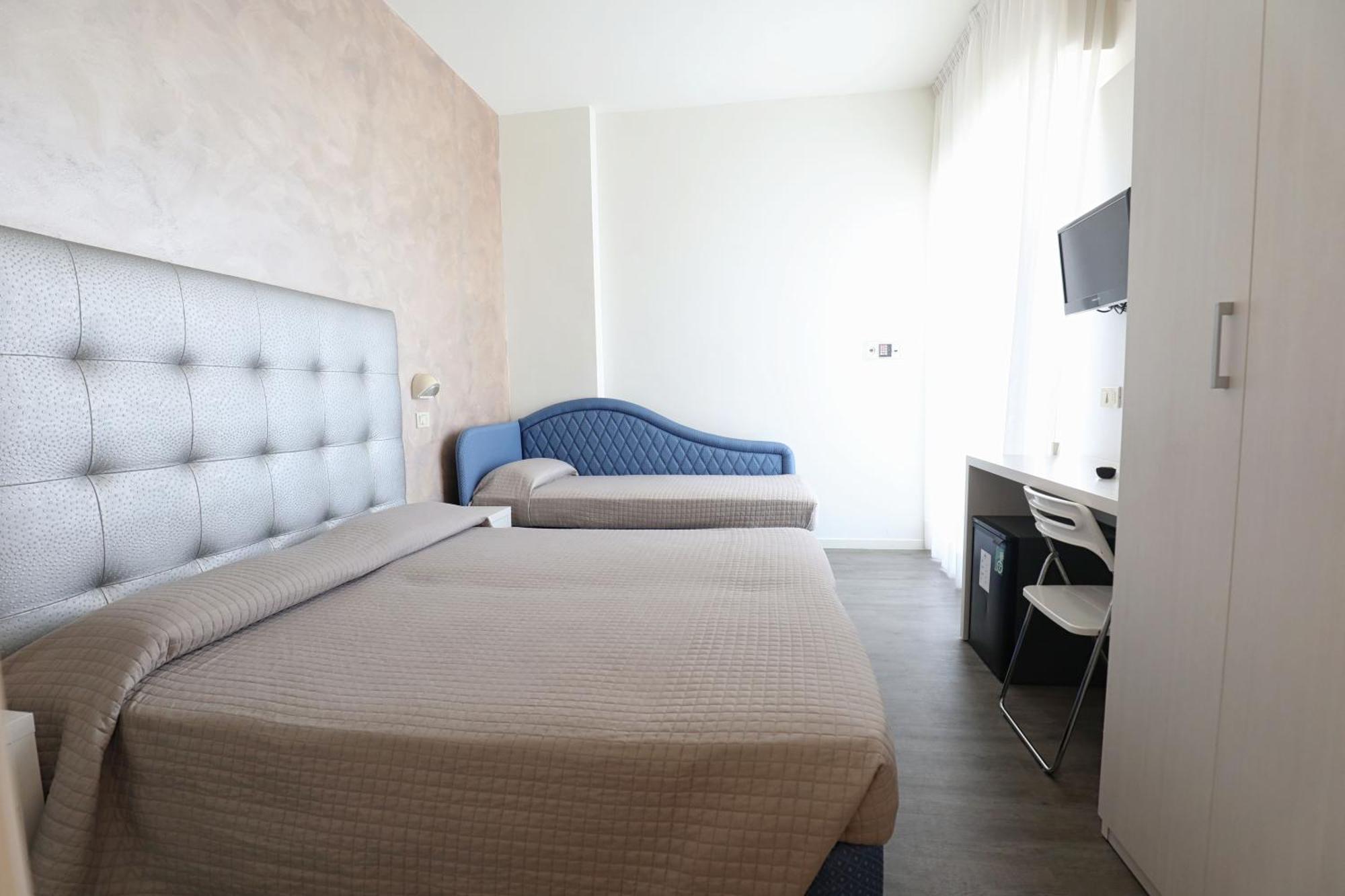 Quadruple Room Sea View