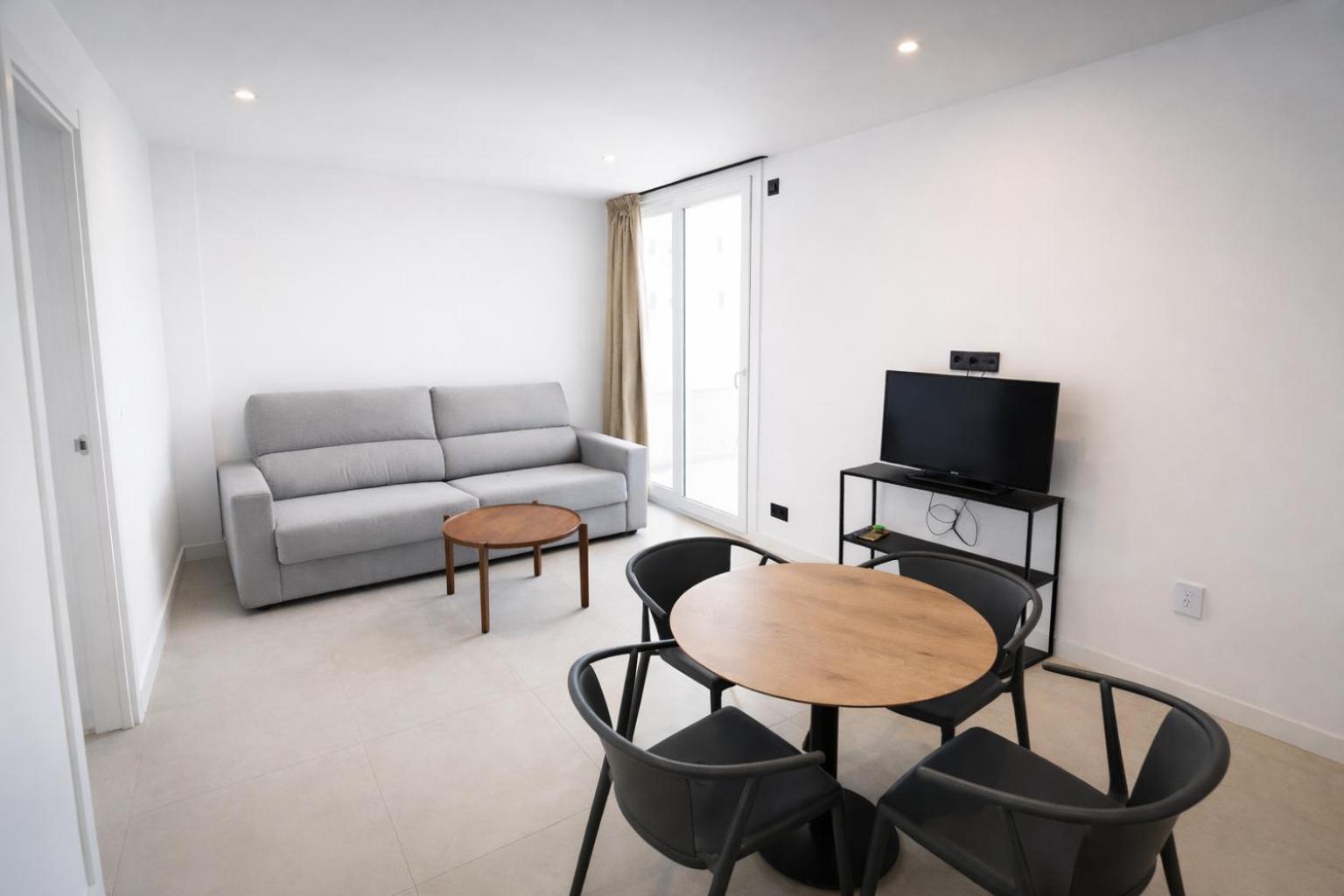 One-Bedroom Apartment with Balcony