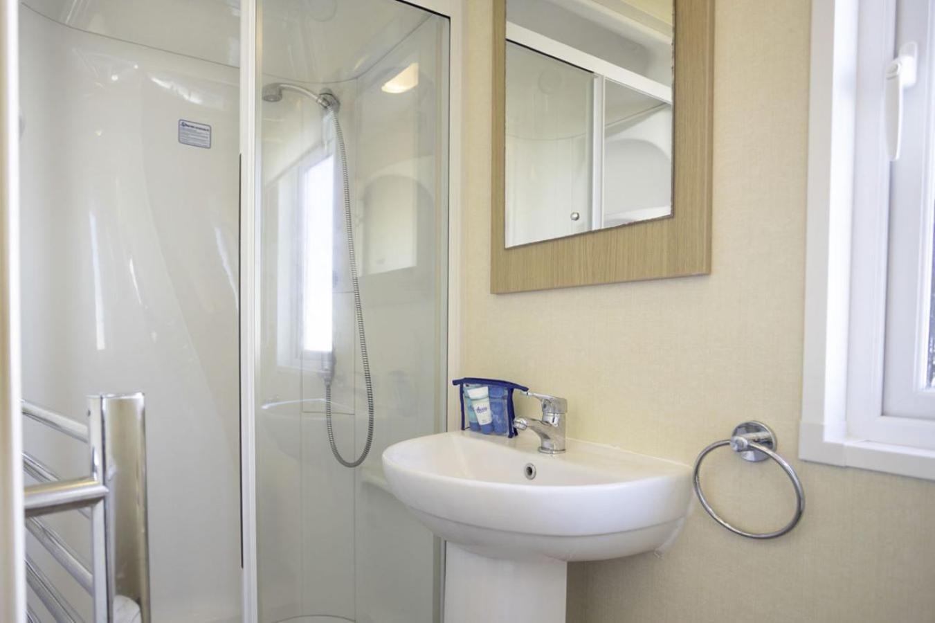 Superior Caravan 2 (pet friendly)