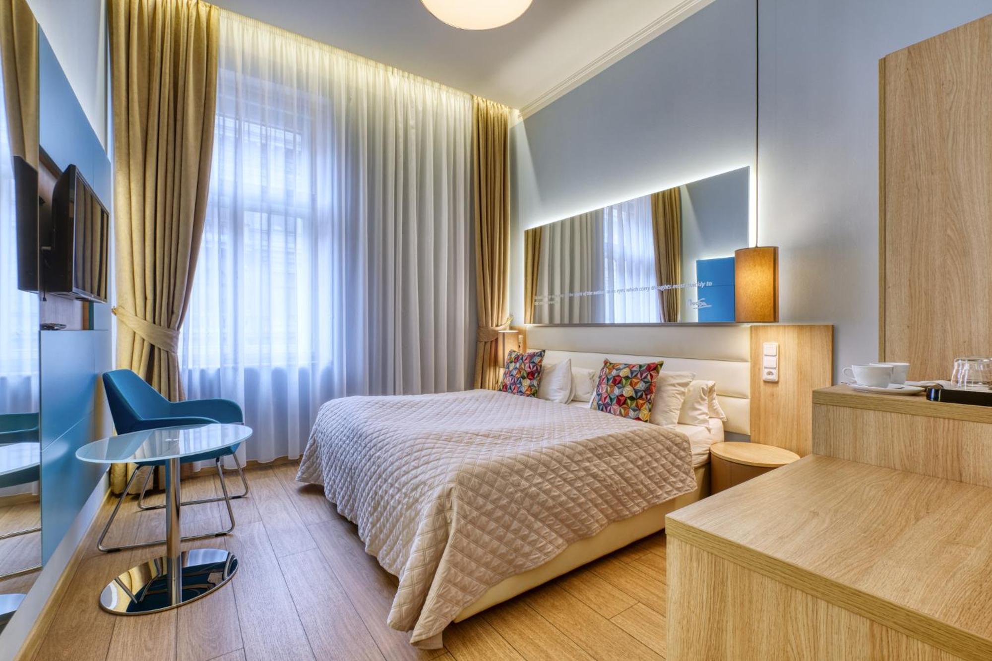 Double or Twin Room,1746991446:JPEG