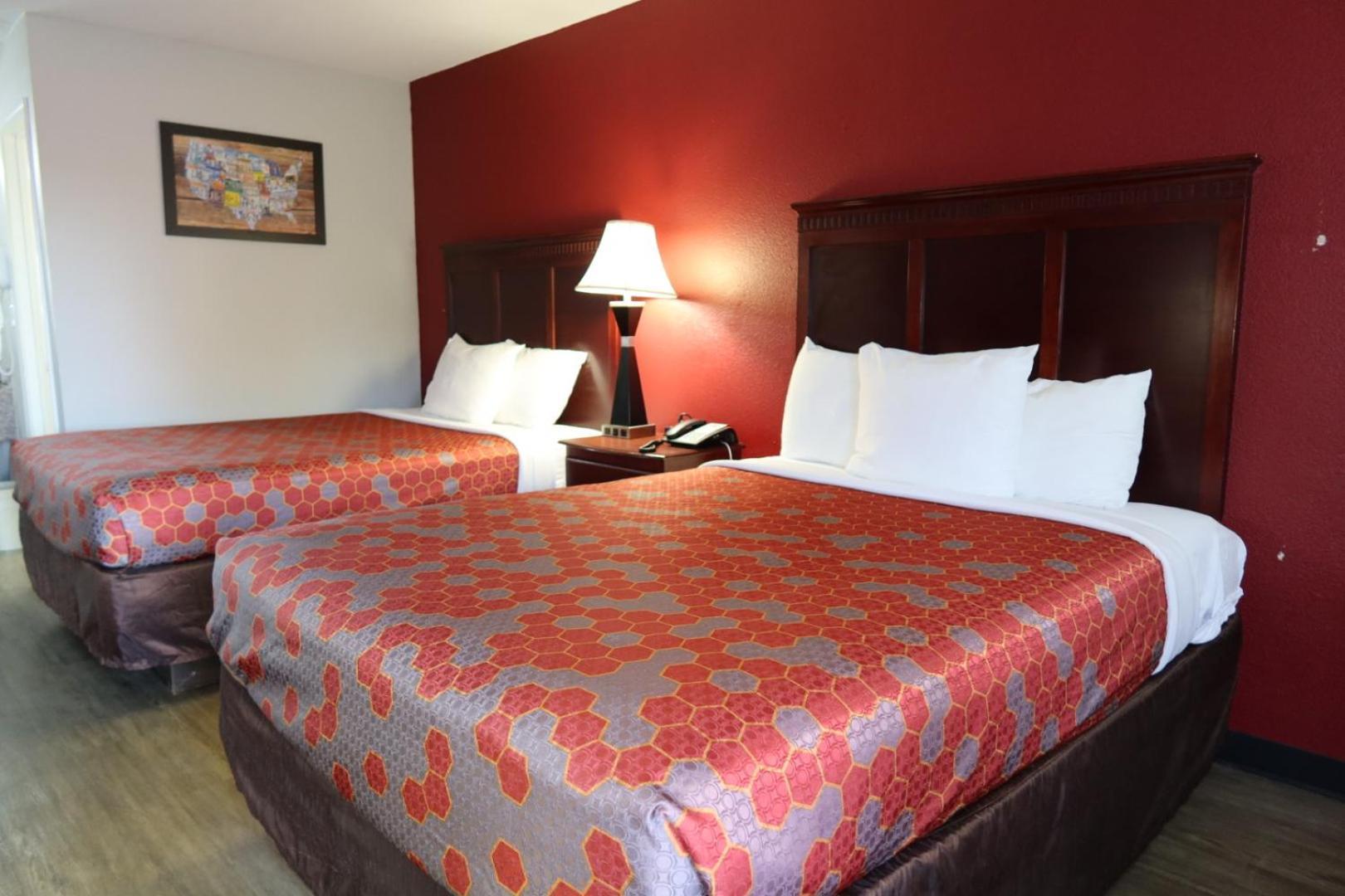 Queen Room with Two Queen Beds - Non-Smoking