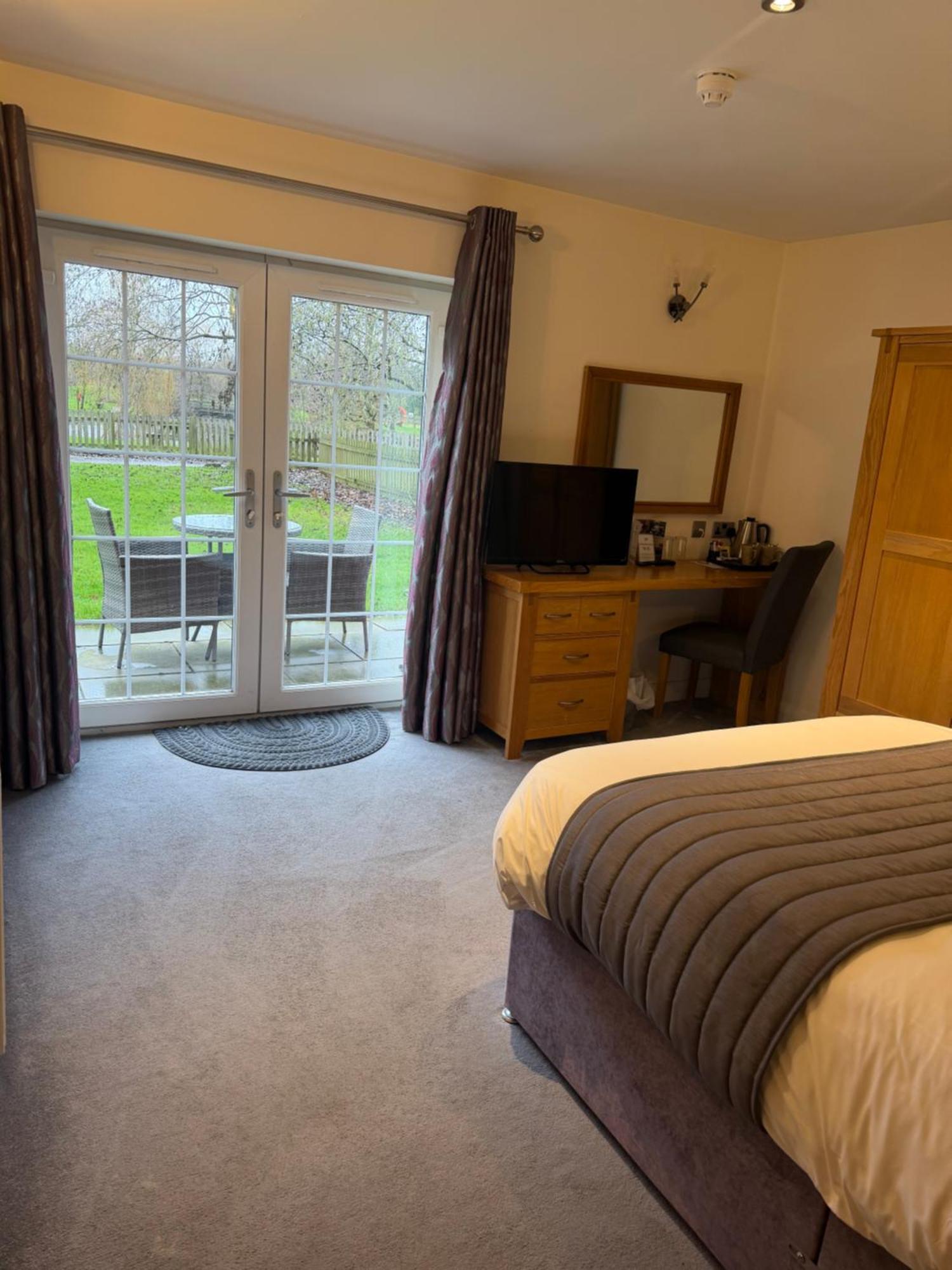 Double Room with Lake View