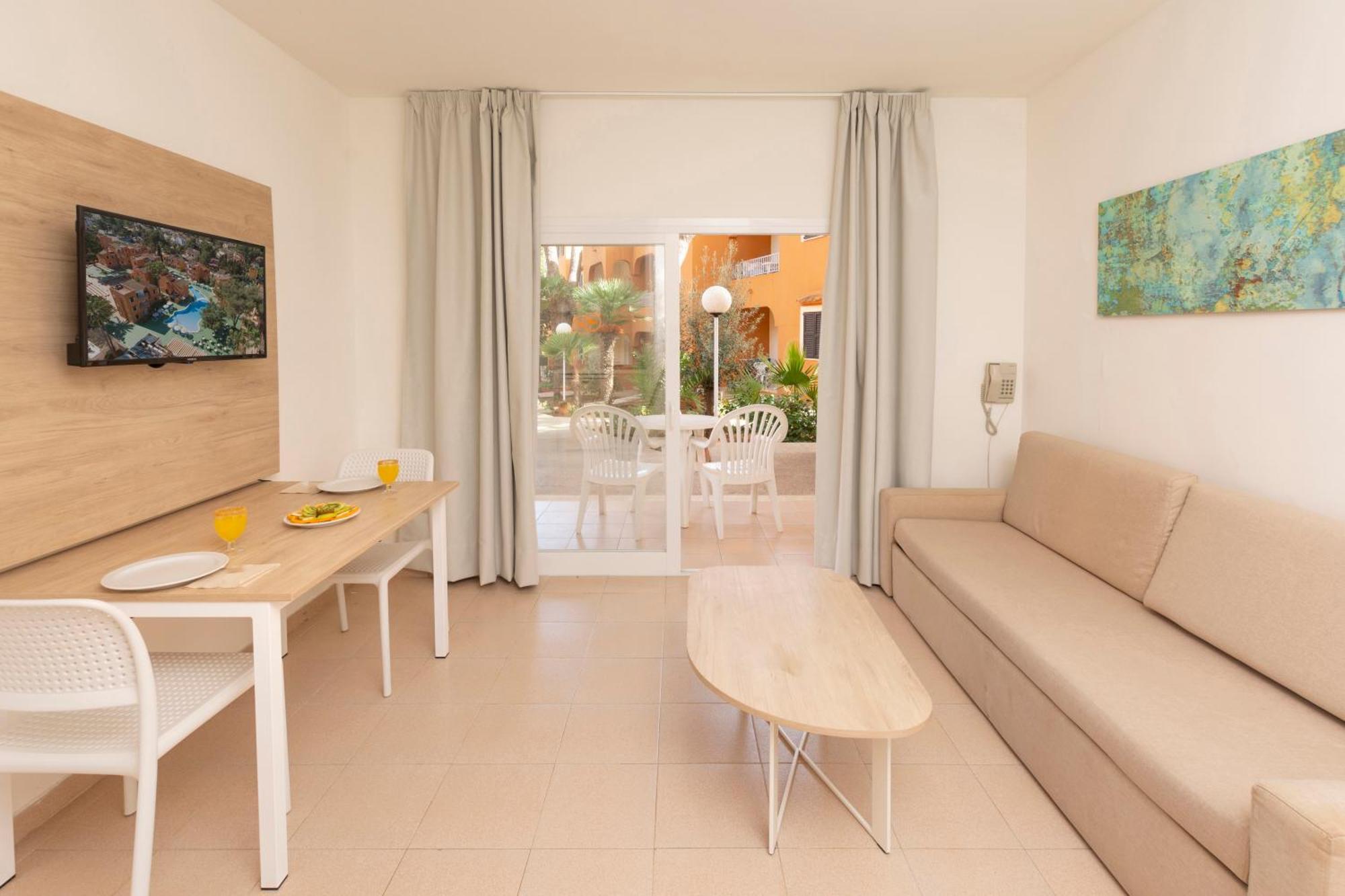 Apartment mit 1 Schlafzimmer und Poolblick