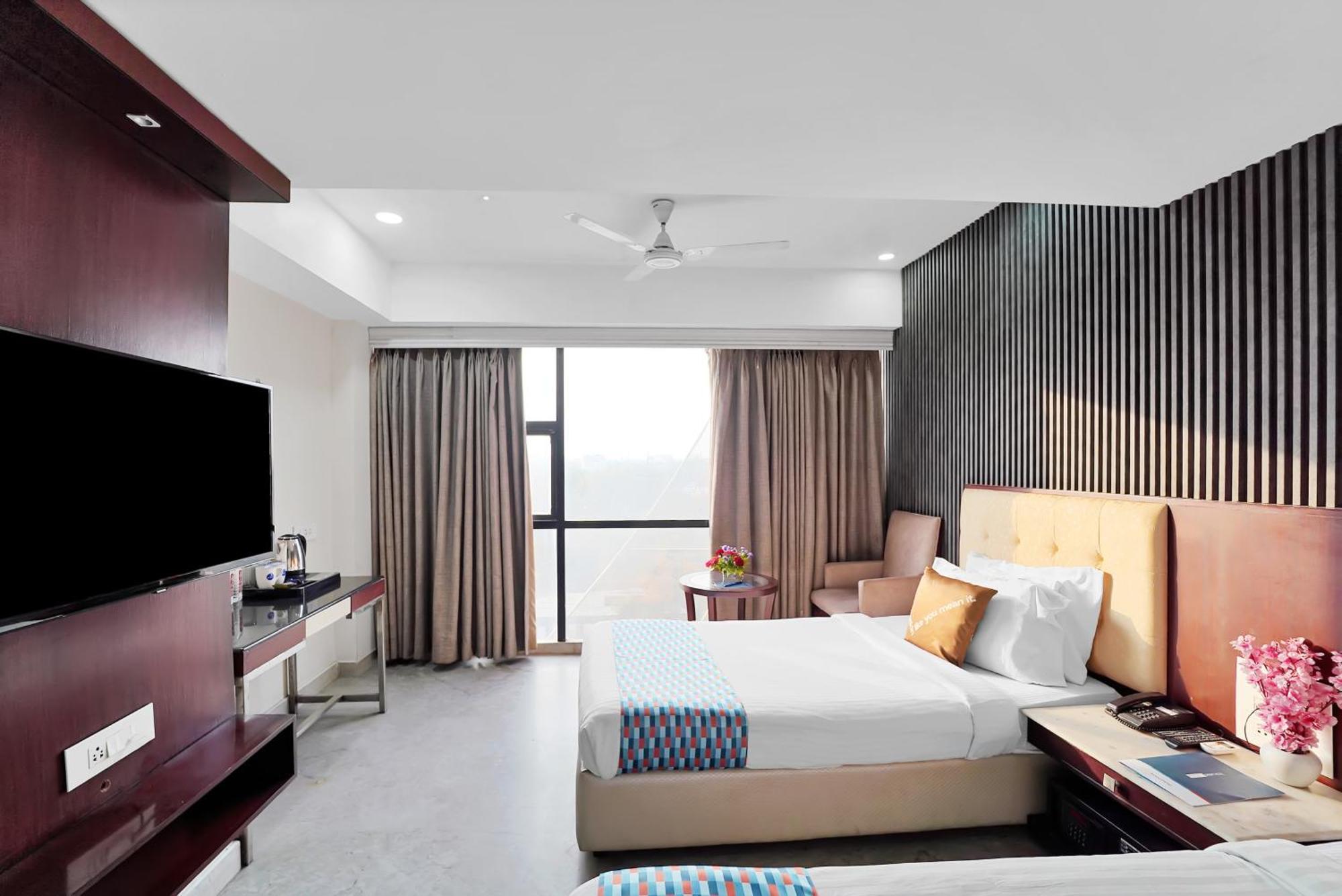 Standard Twin Room (Welcome Drink,Early checkin/Late Checkout (Subject to availability),20% Off on F&B, 15 % Discount on Laundry)