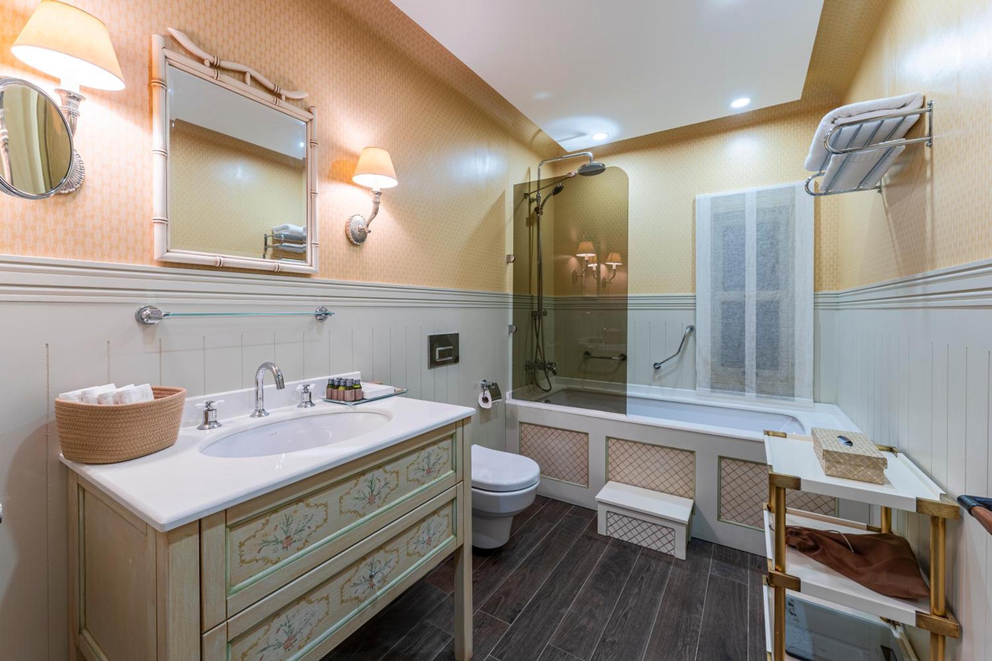 Deluxe Suite,1747143468:JPEG