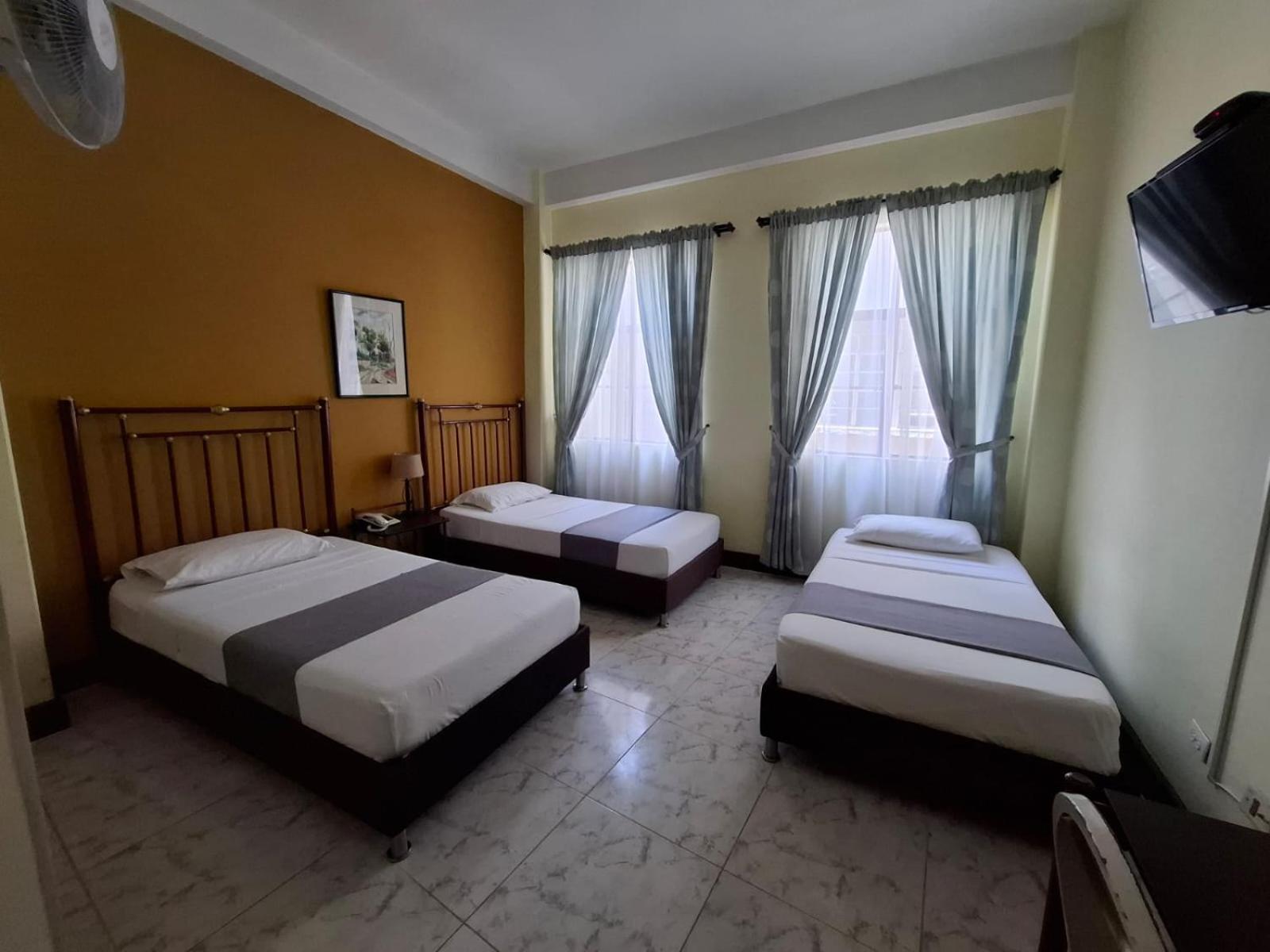 Habitación Triple Básica