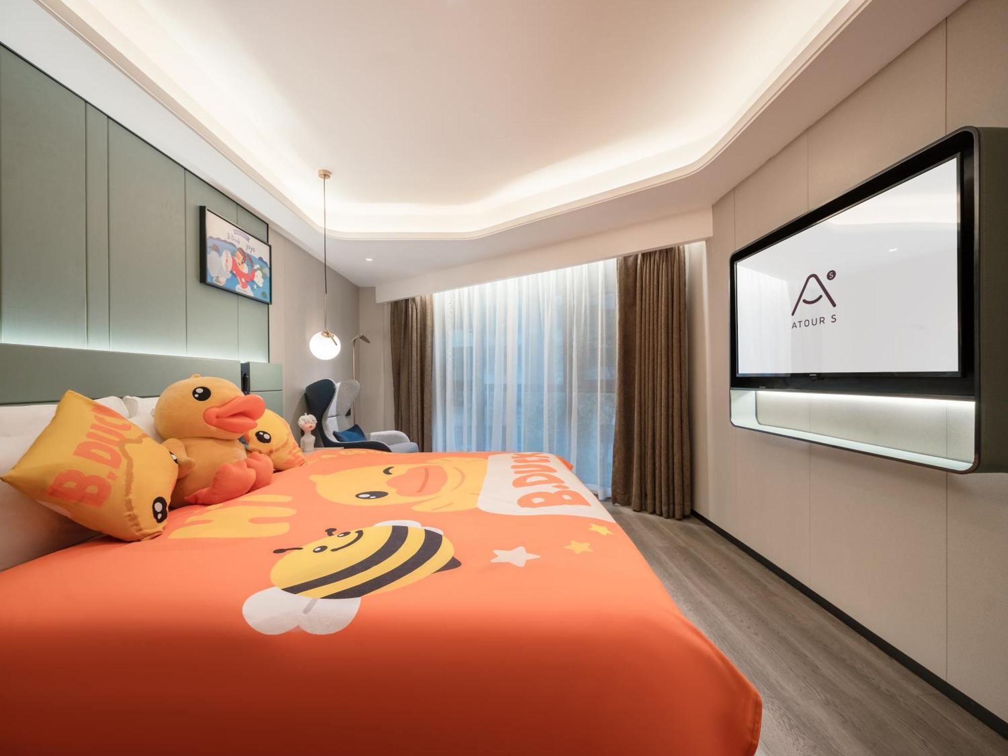 Deluxe Family Suite