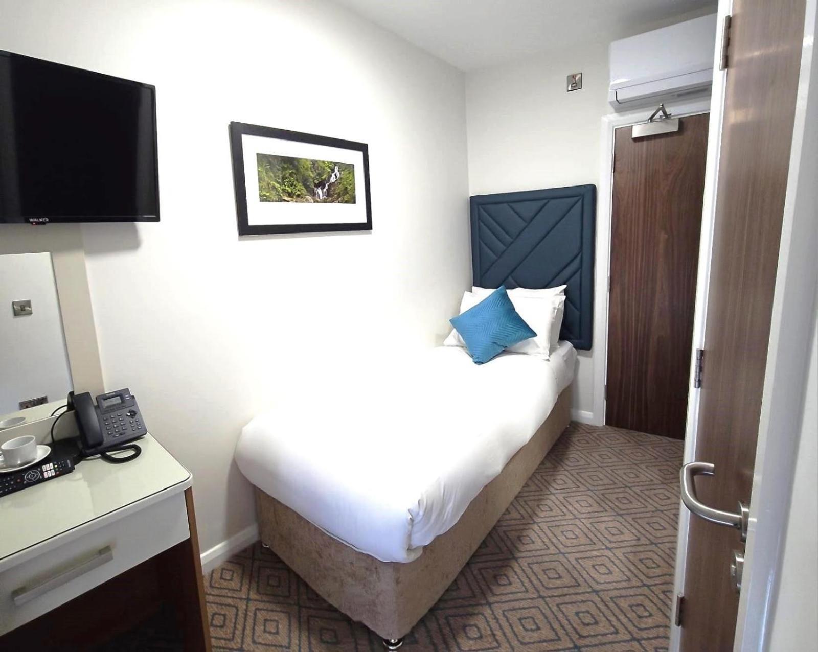 Budget Single Room