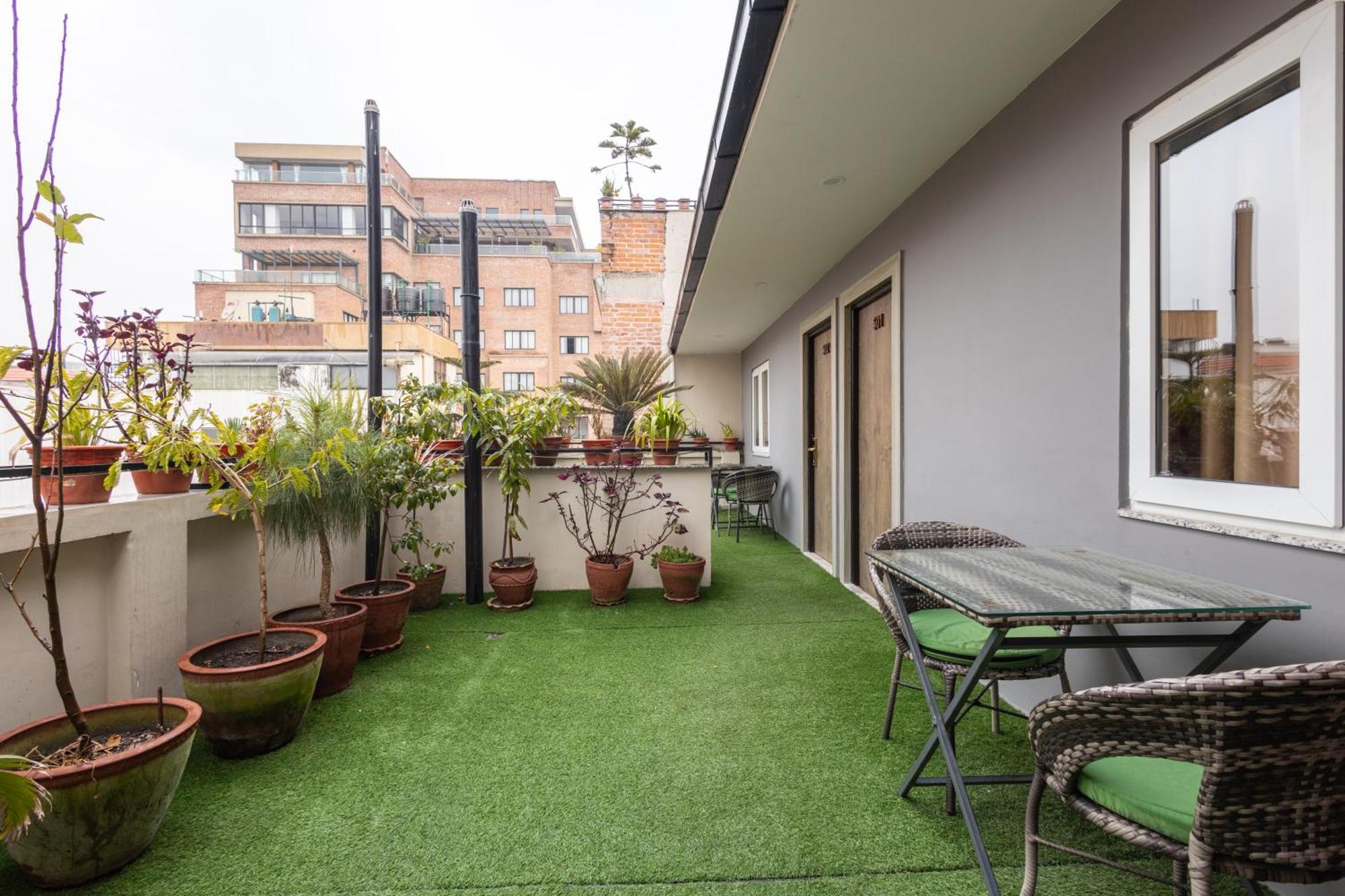 Apartment with Balcony - 10% F&B Discount at Restaurant