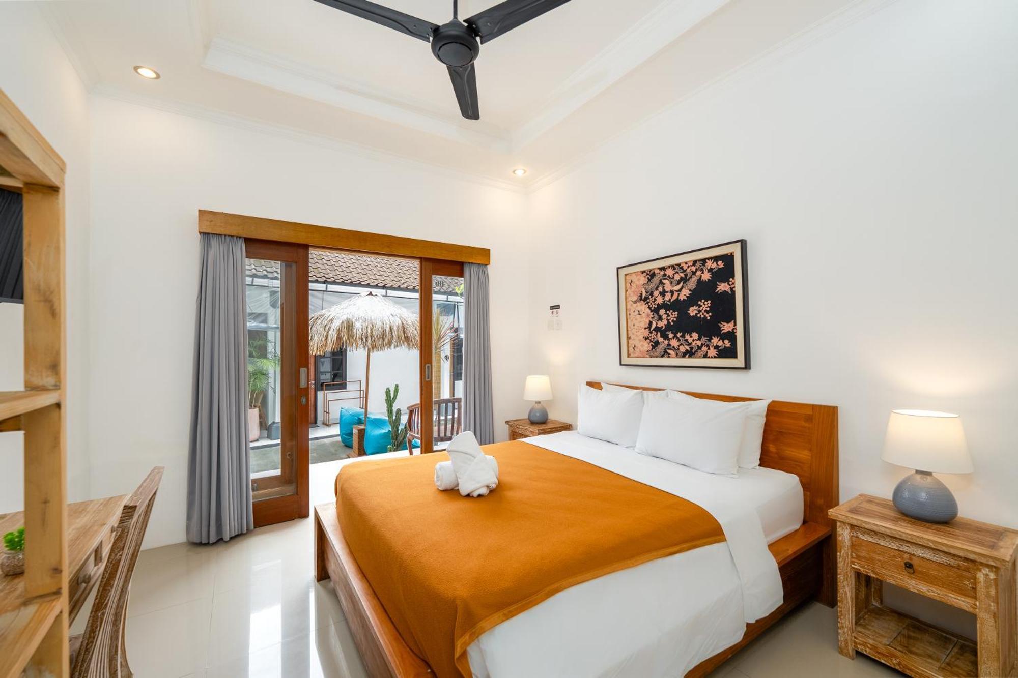 Double Room with Pool View