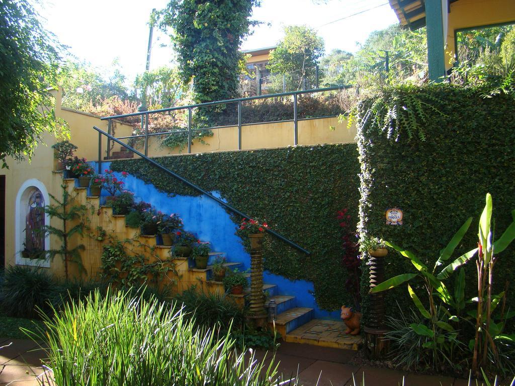 Quarto Duplo com Vista do Jardim