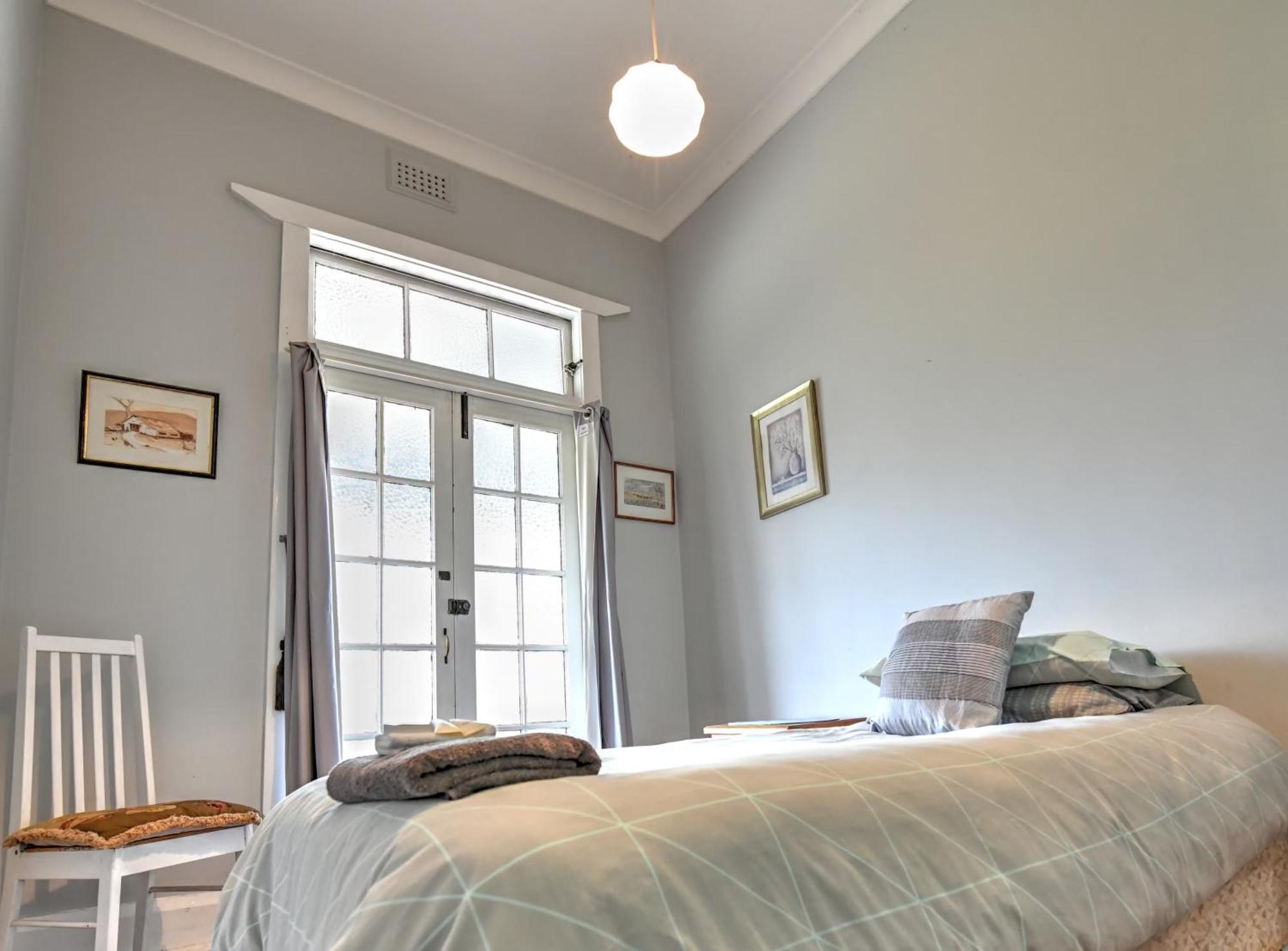 Single Room with Shared Bathroom