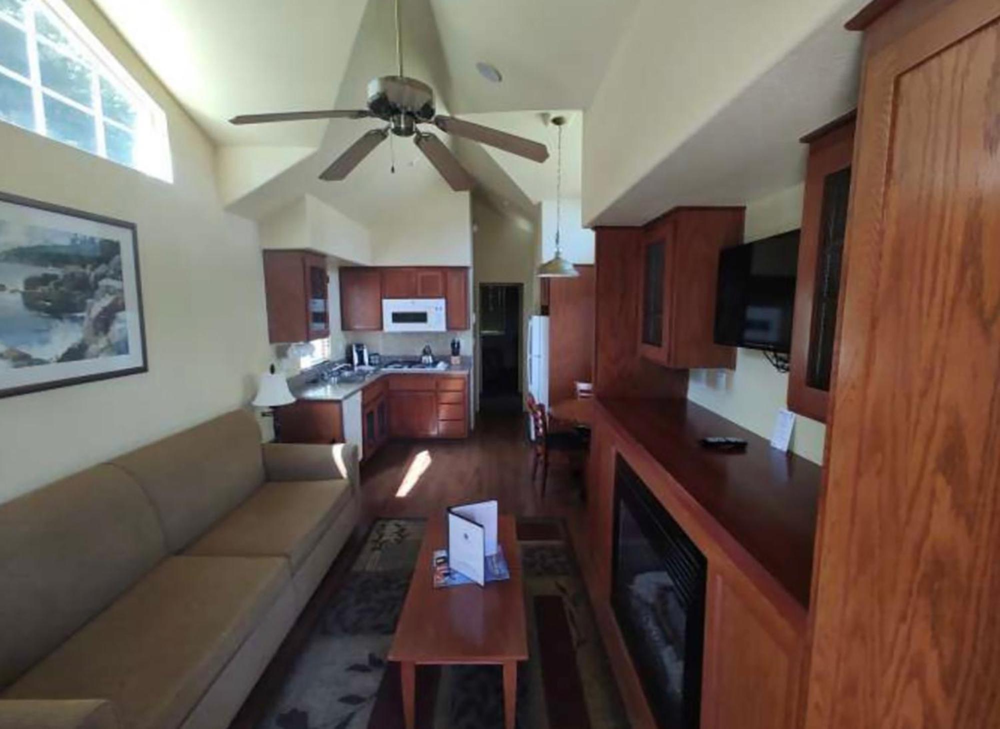 One-Bedroom Suite