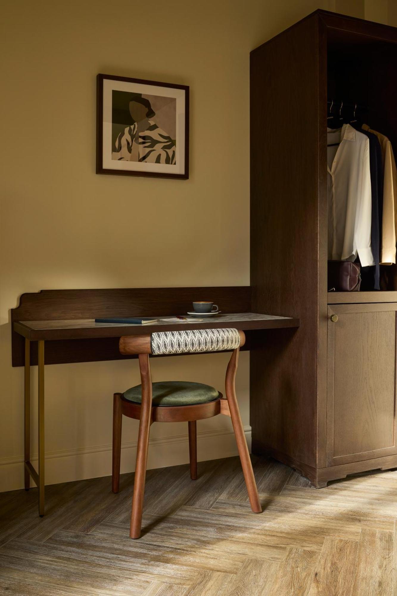 Roomy Twin,1749048390:JPEG