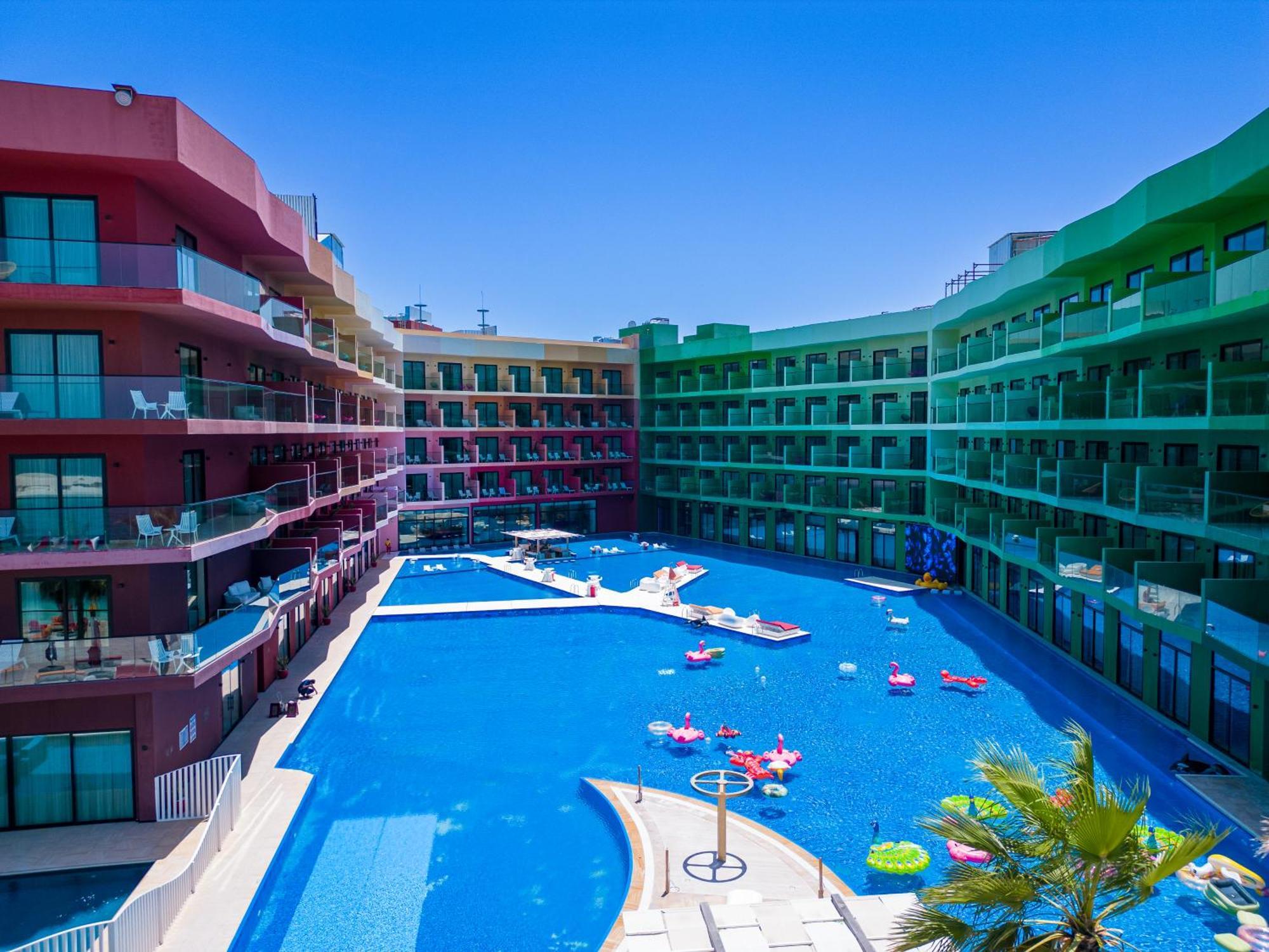 Premium Twin Room with Pool View