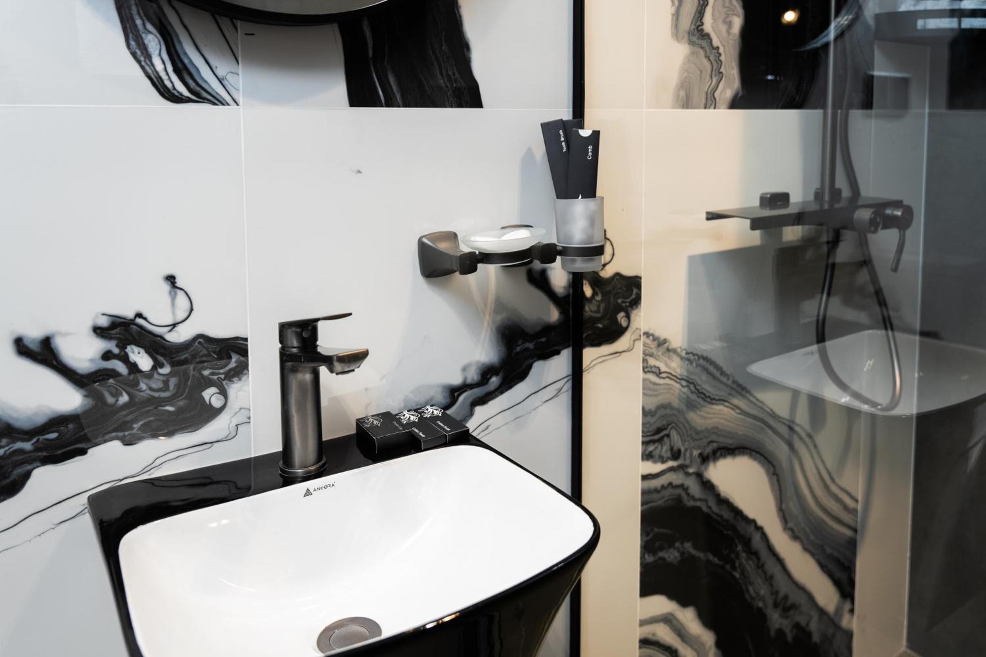 King Room Spa Bath