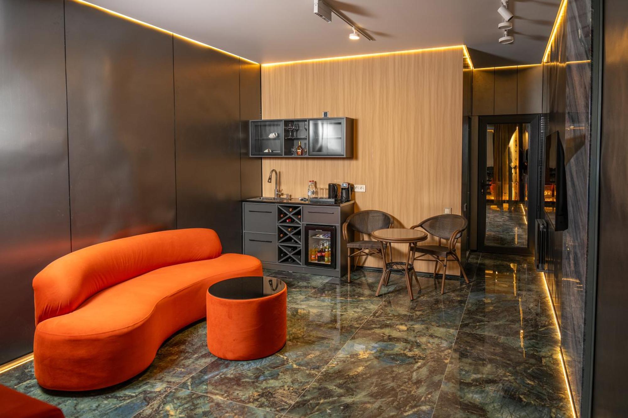 King Room Spa Bath