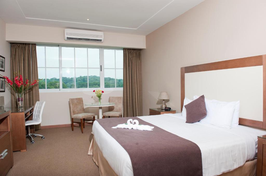 Double Room,640982640:JPEG
