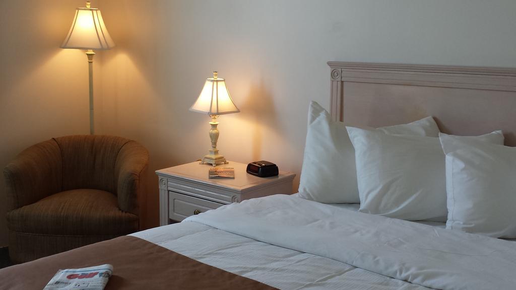 Queen Room