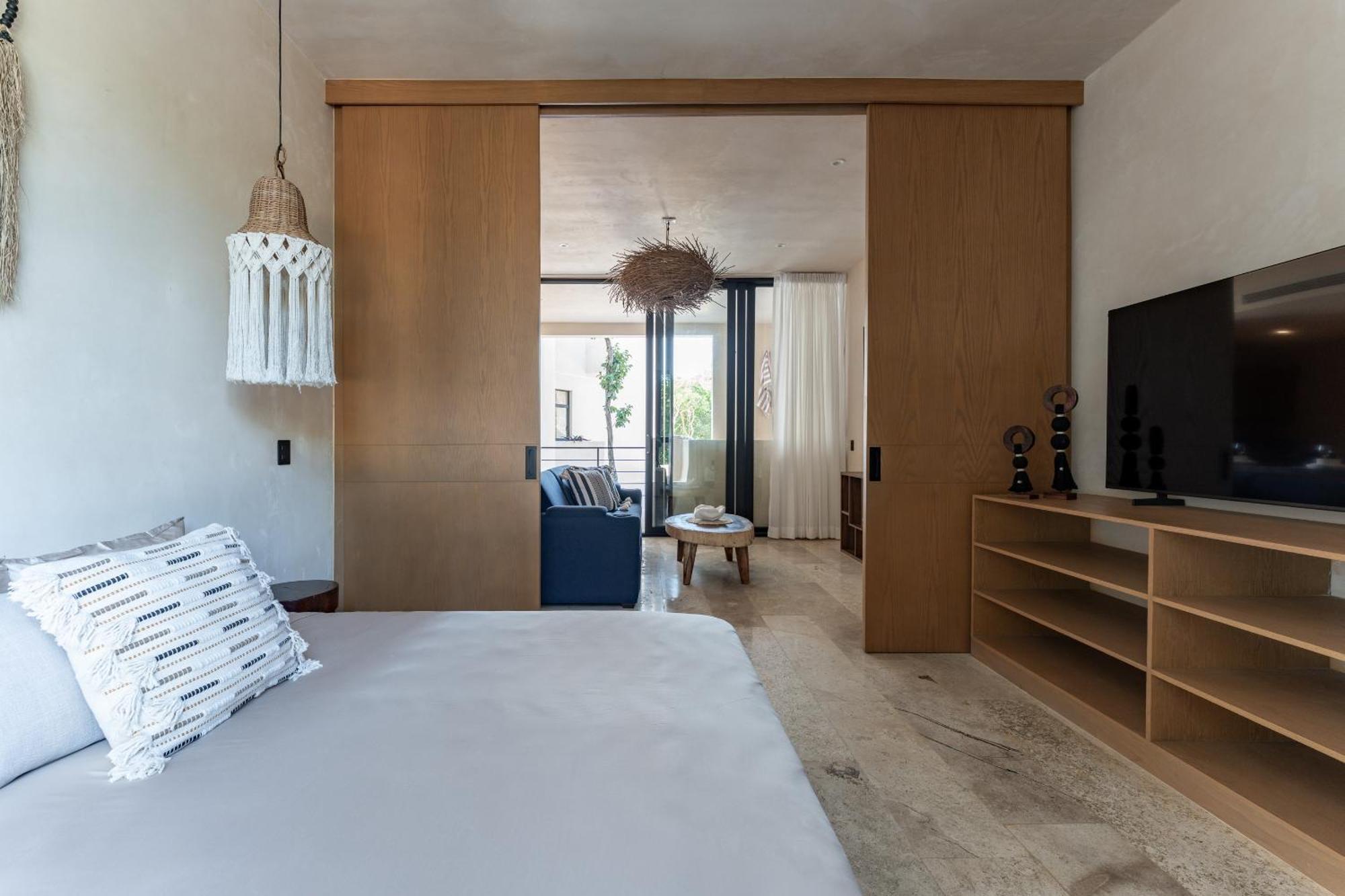 One-Bedroom Premier Apartment
