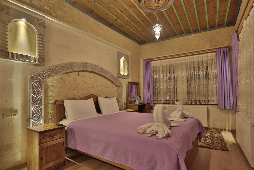 Deluxe Üç Kişilik Oda - Balkonlu