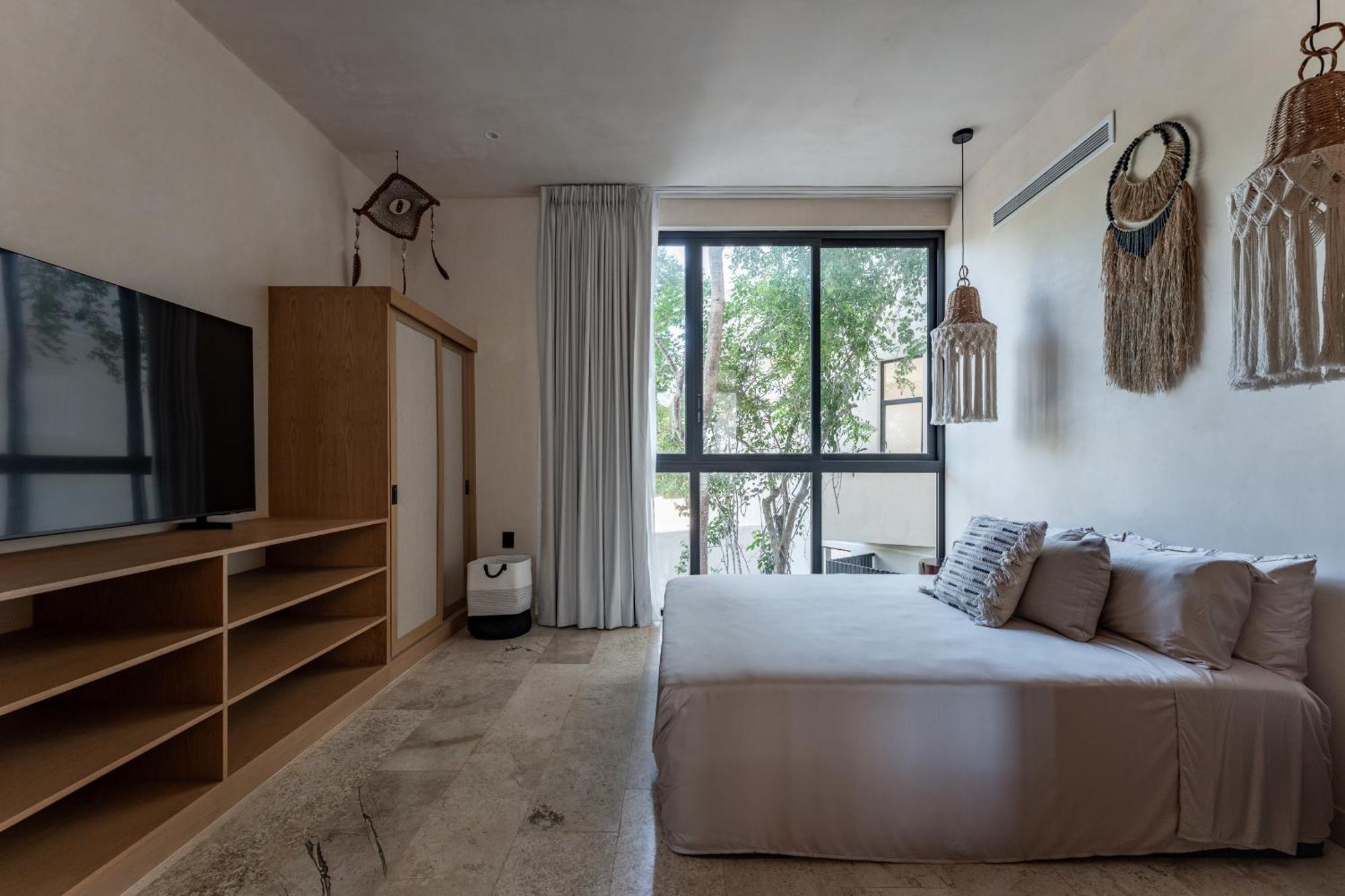 One-Bedroom Premier Apartment
