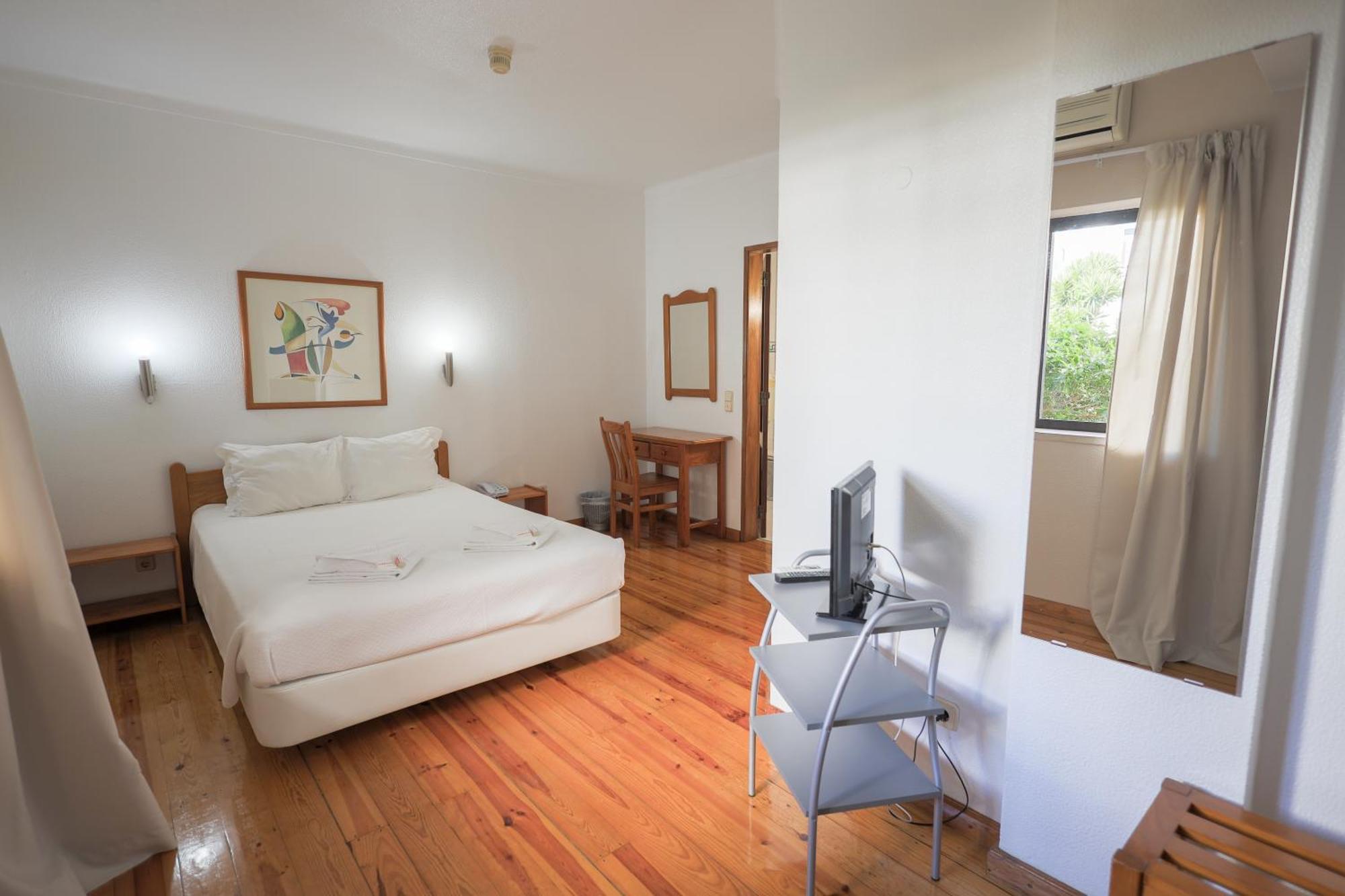 Economy Double Room,1756408590:JPEG