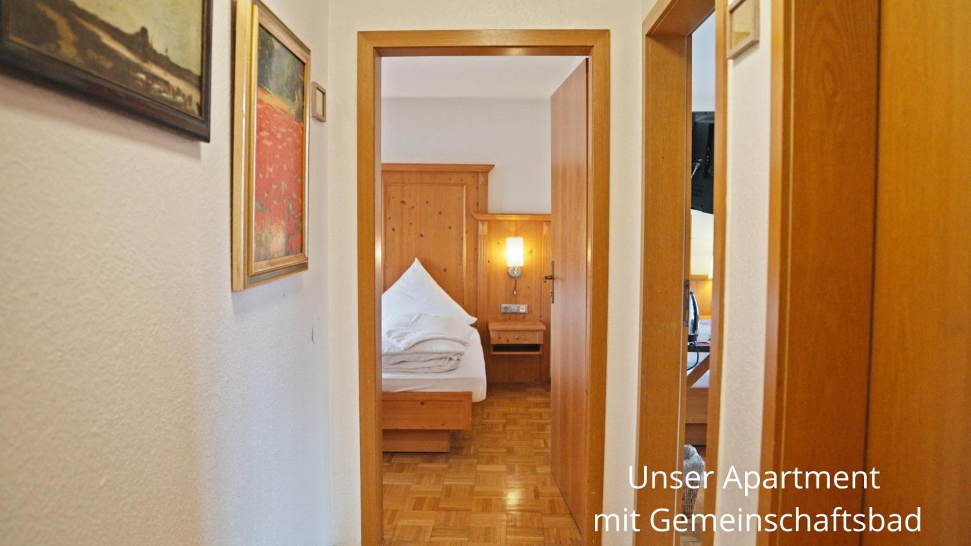 Basic Double Room with Shared Bathroom