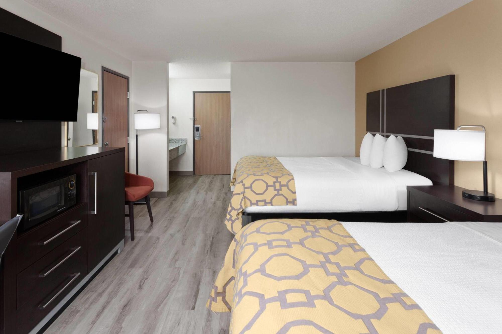 Queen Room with Two Queen Beds - Pet not Allowed/Non-Smoking