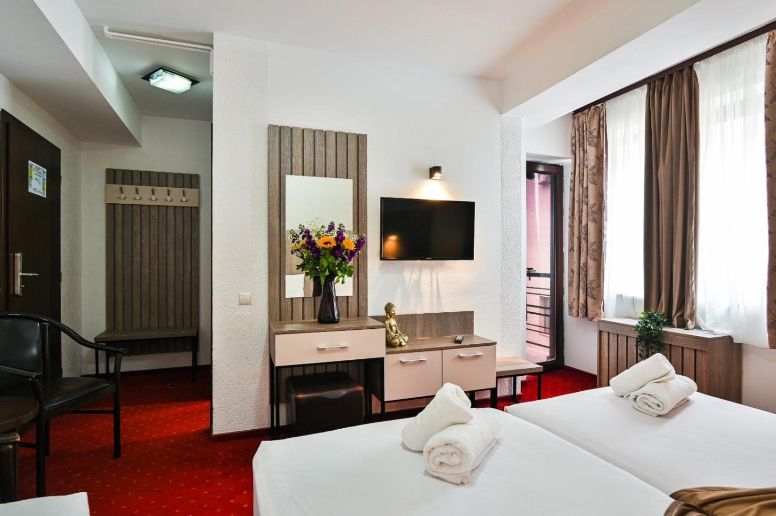 Triple Room with Balcony,1756426148:JPEG