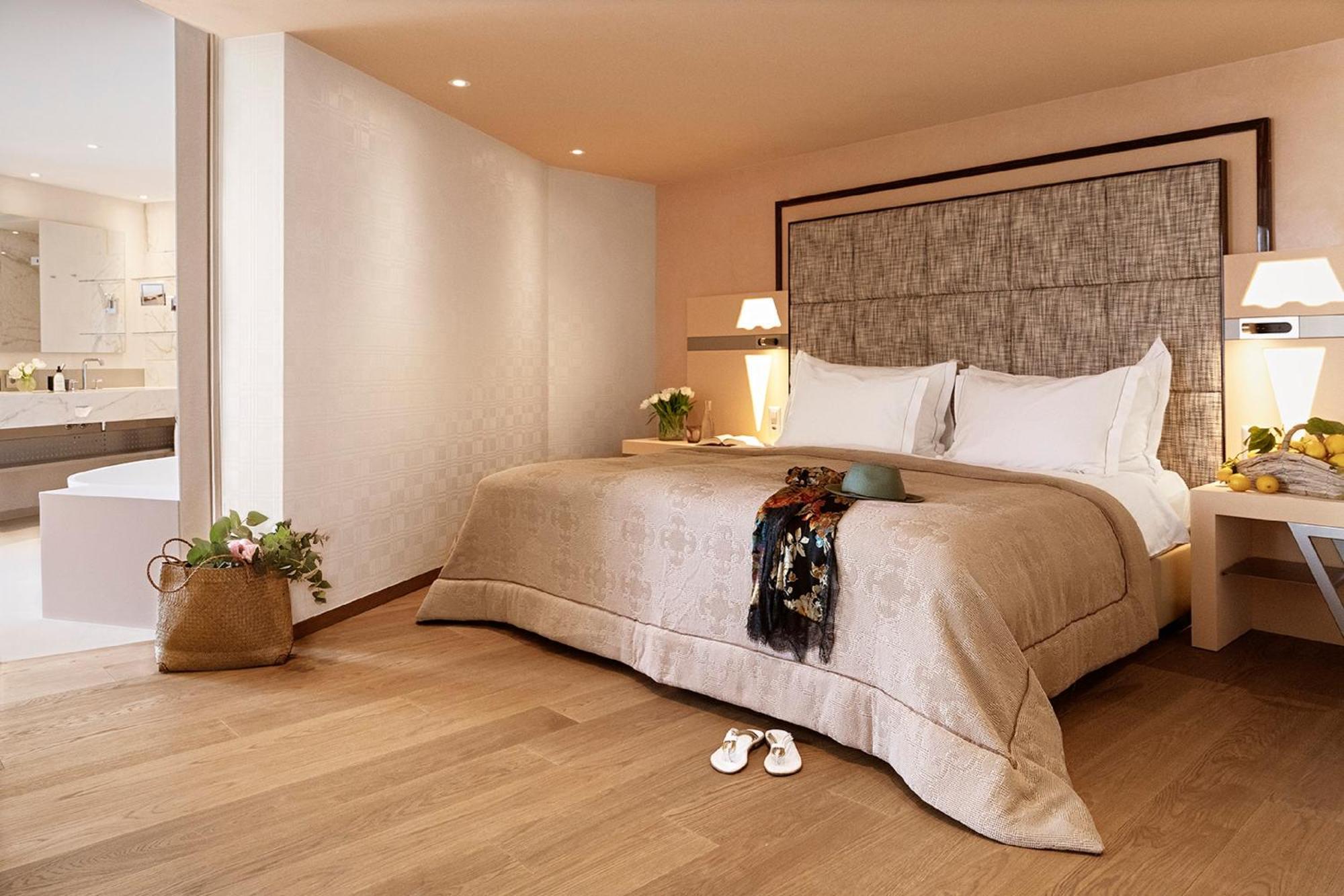 Junior Suite with Mountain View