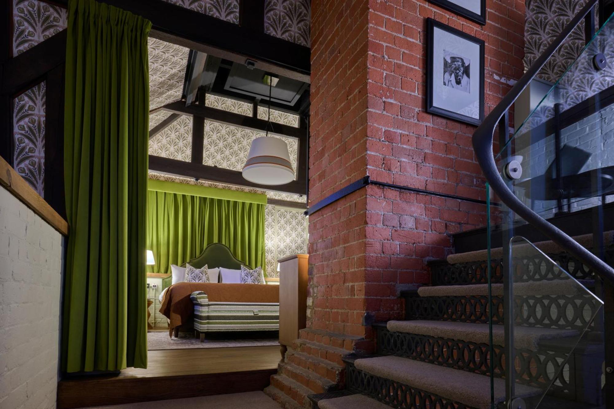 Signature Duplex Suite
