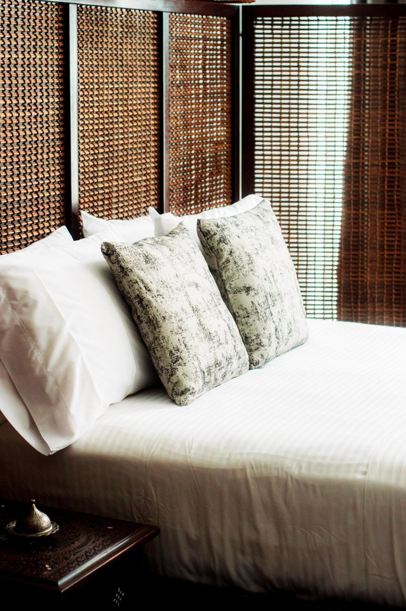 Deluxe Room,1756448282:JPEG