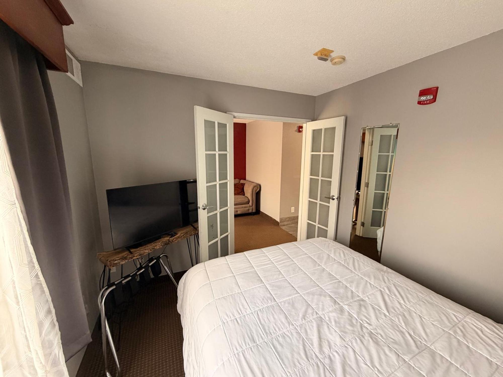 Two-Bedroom Suite