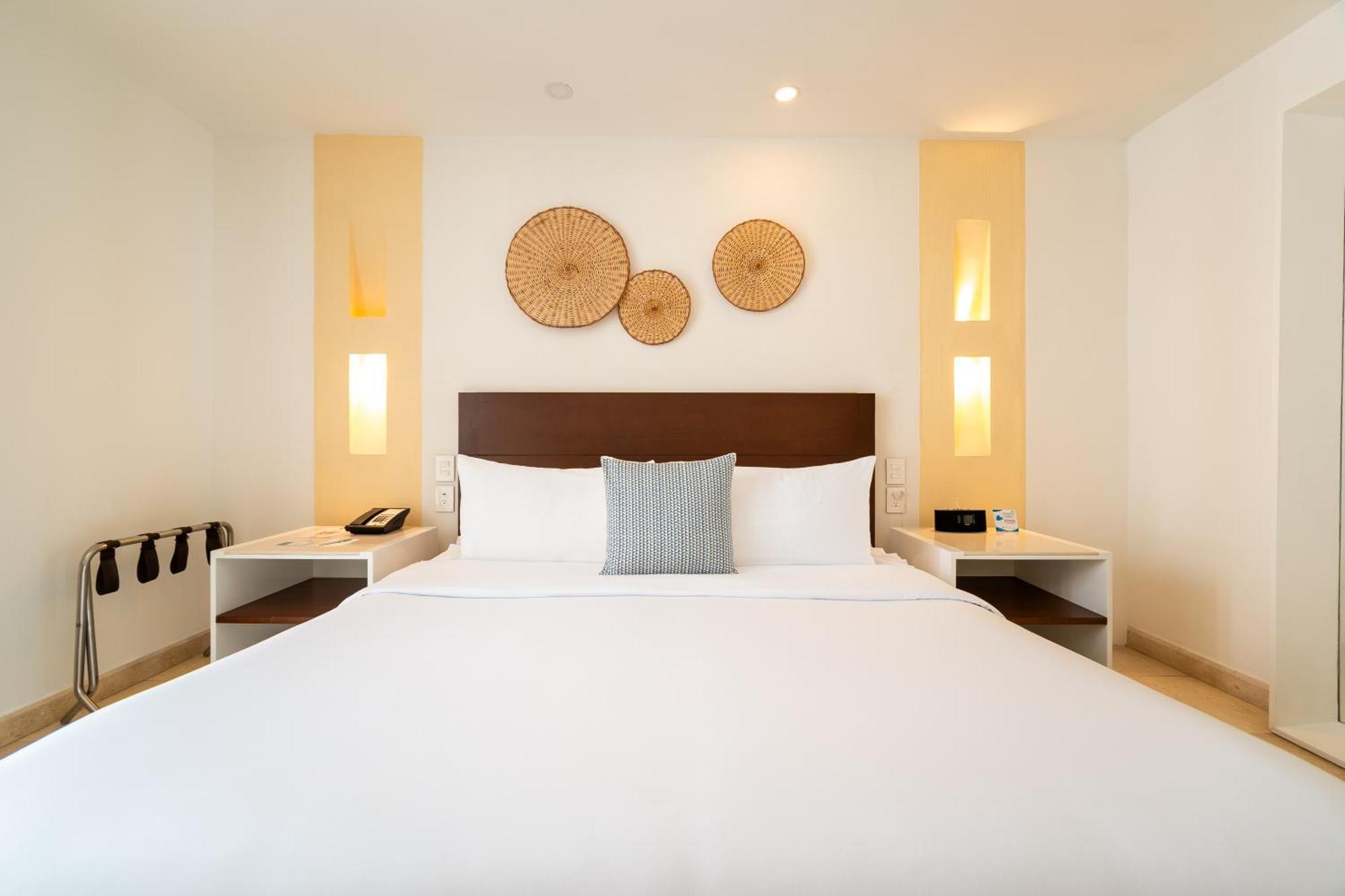 Superior King Room,1756449697:JPEG