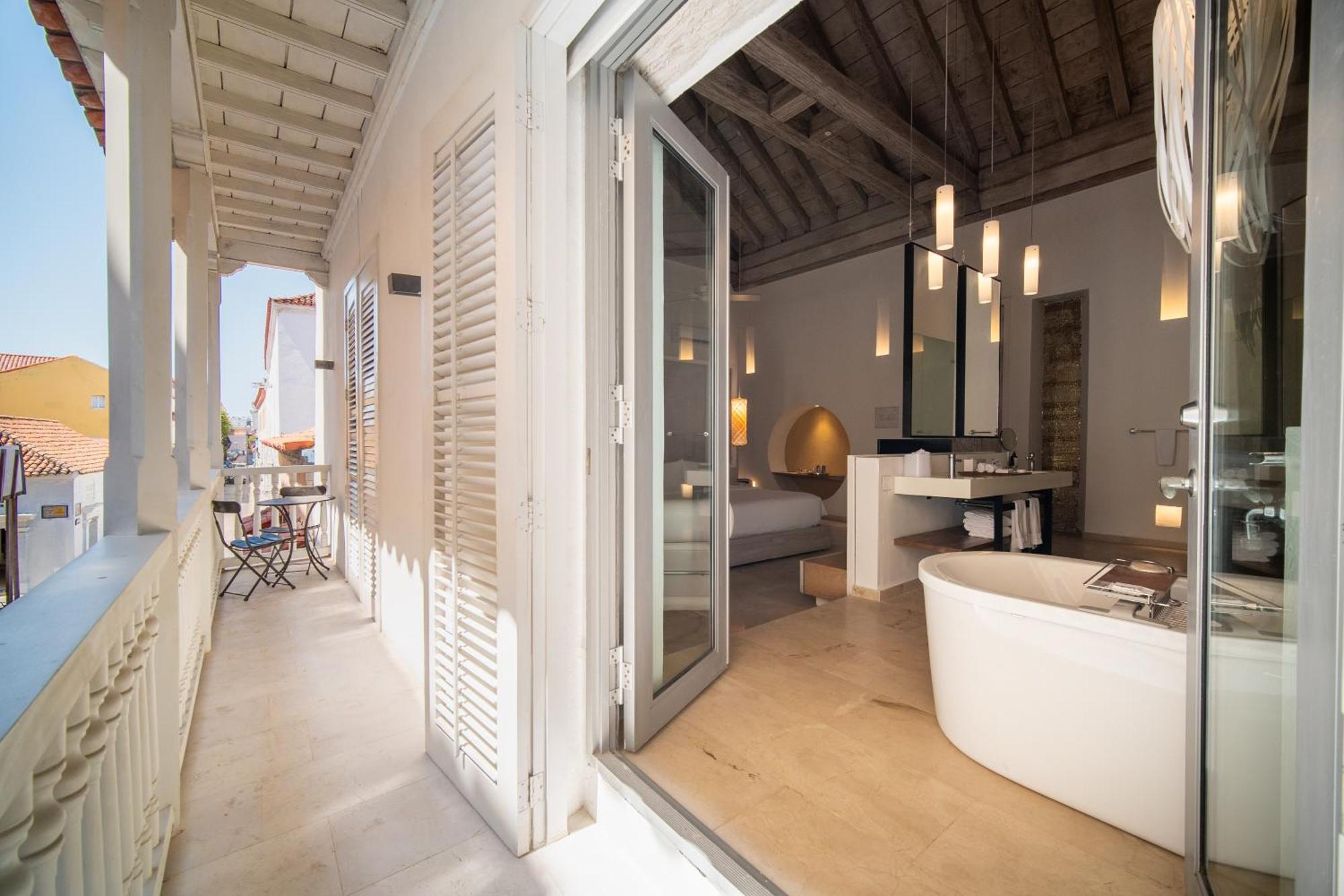 One-Bedroom King Suite