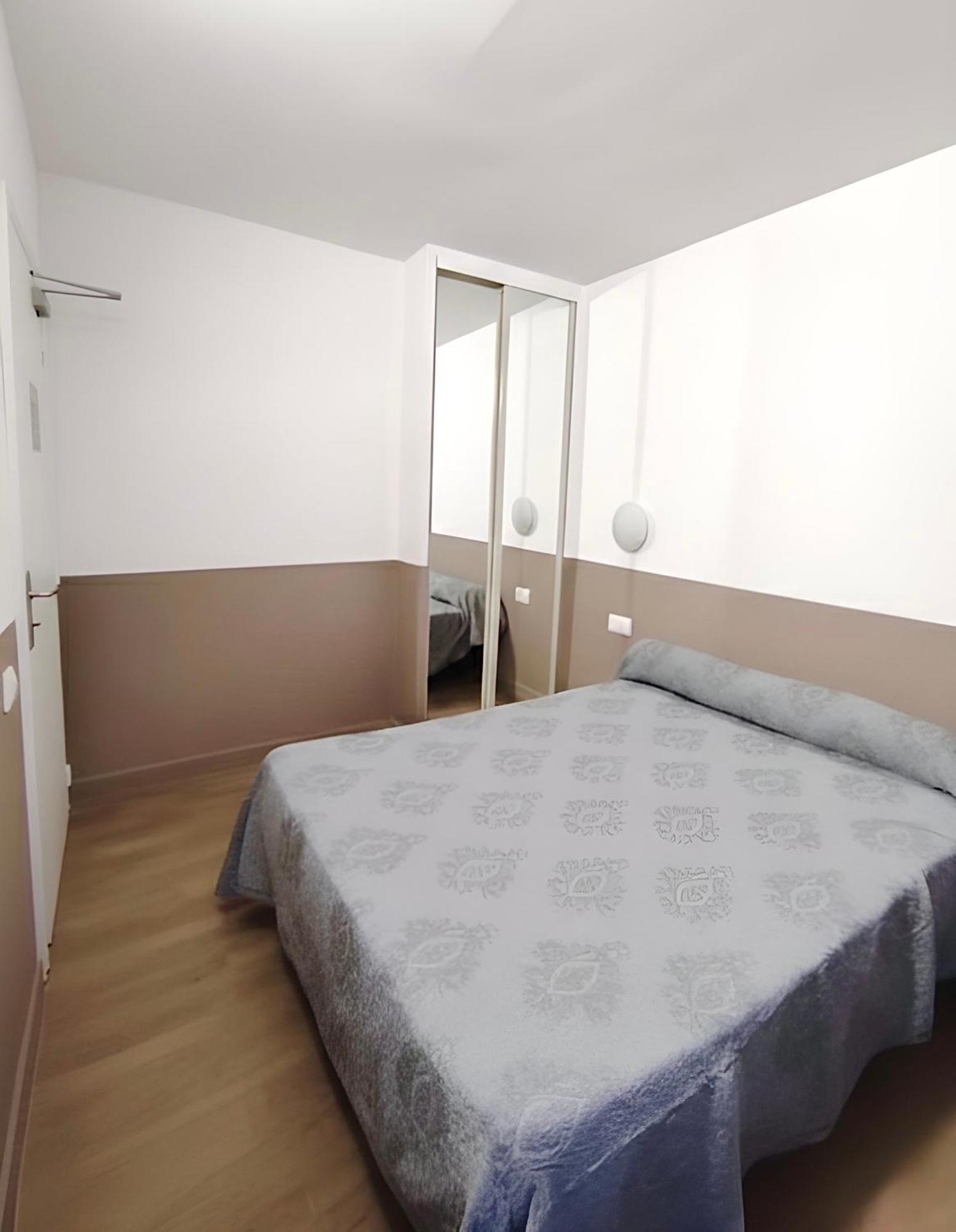 Single Room Shared Toilet