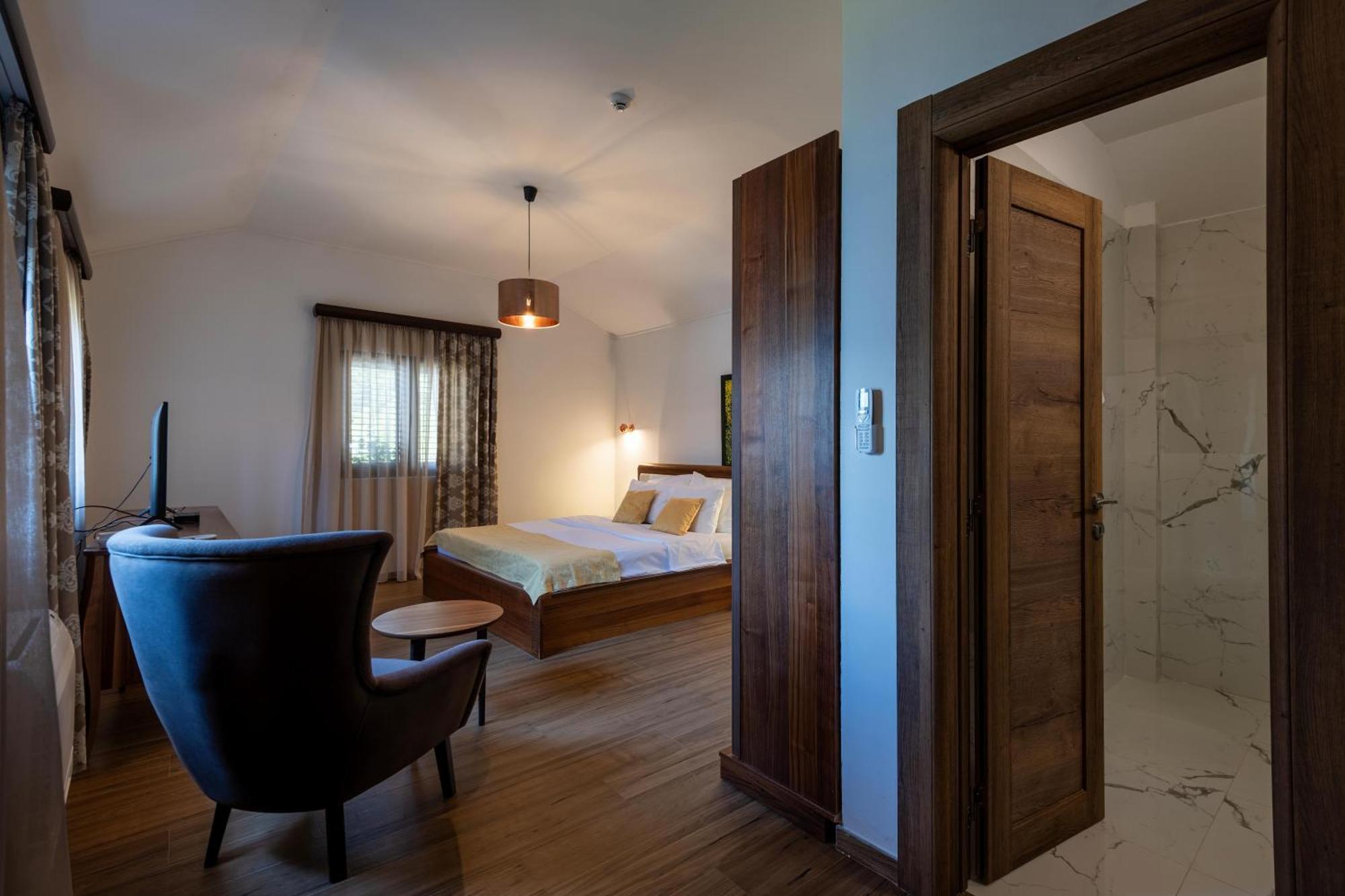 Presidential Suite,1756455166:JPEG