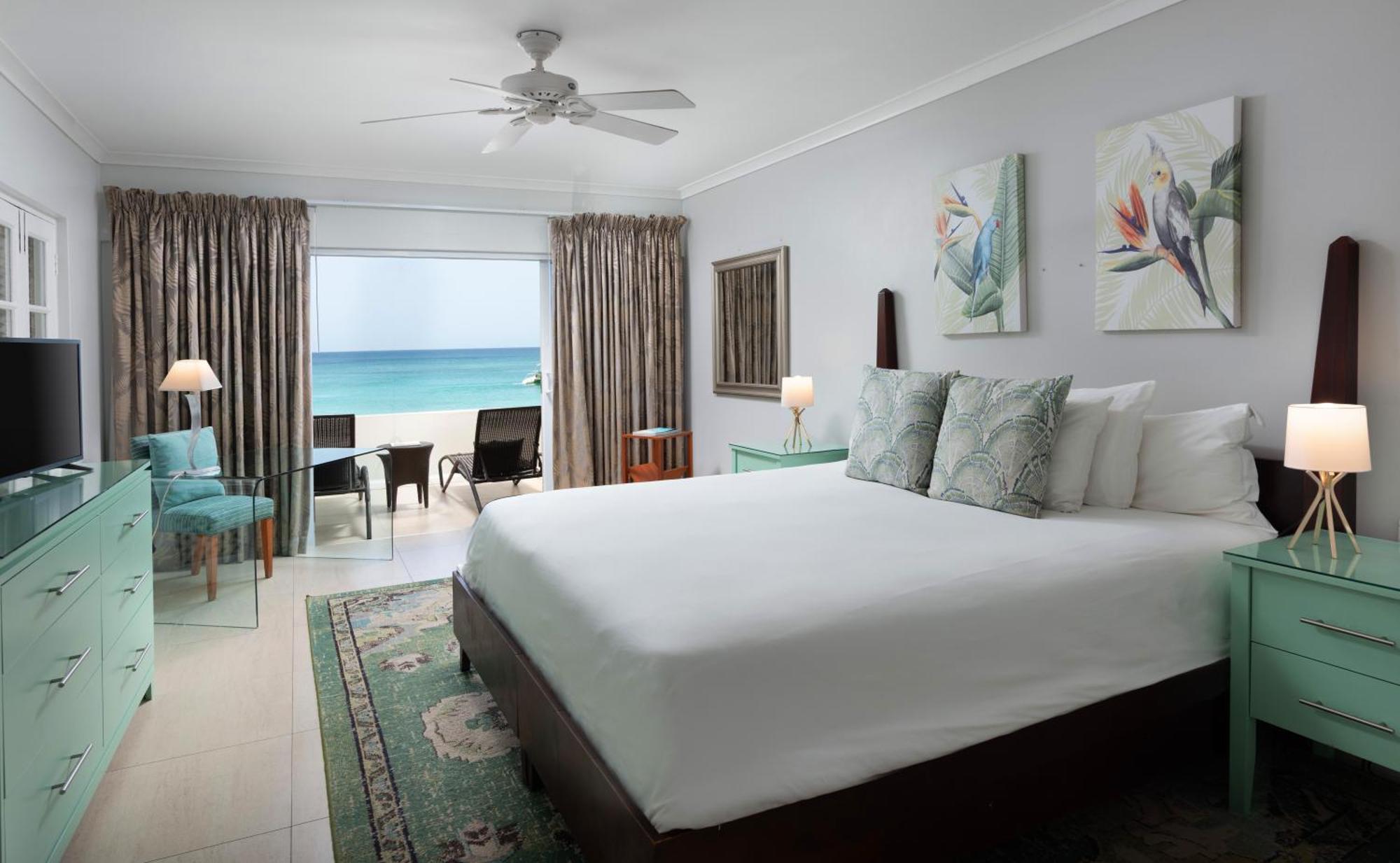 Double or Twin Room with Sea View