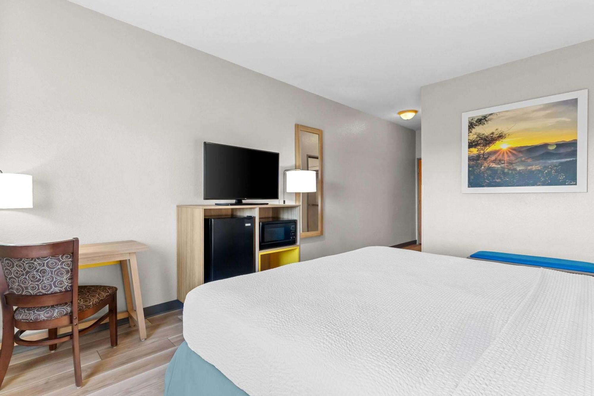 King Room - Accessible/Non-Smoking