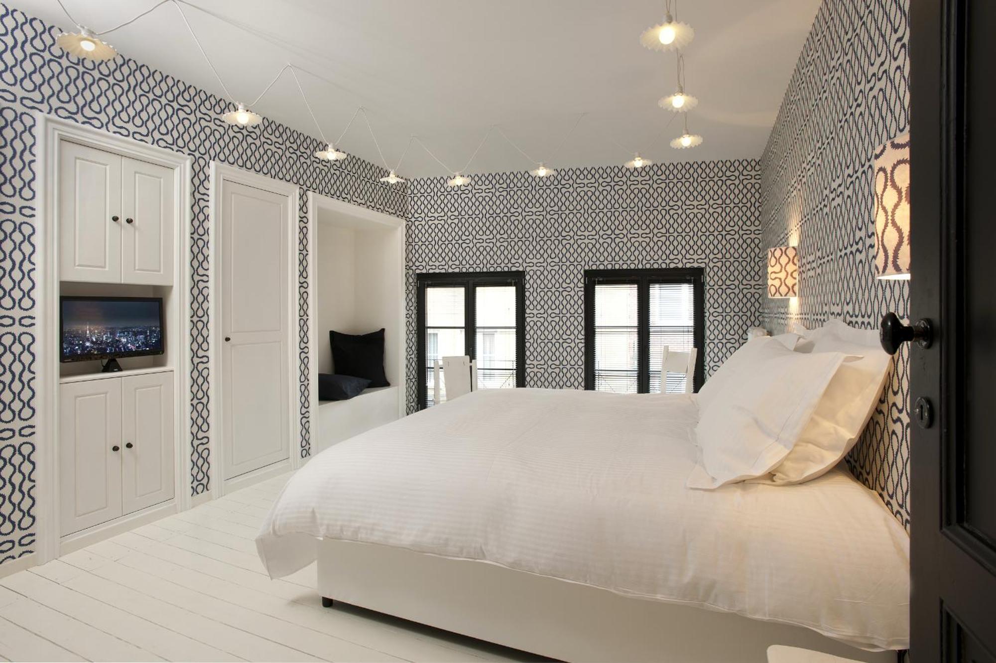 Double Room Private Bathroom