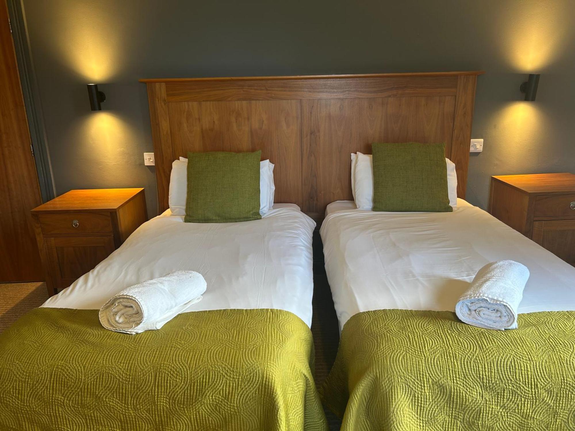 Twin Room with Lake View