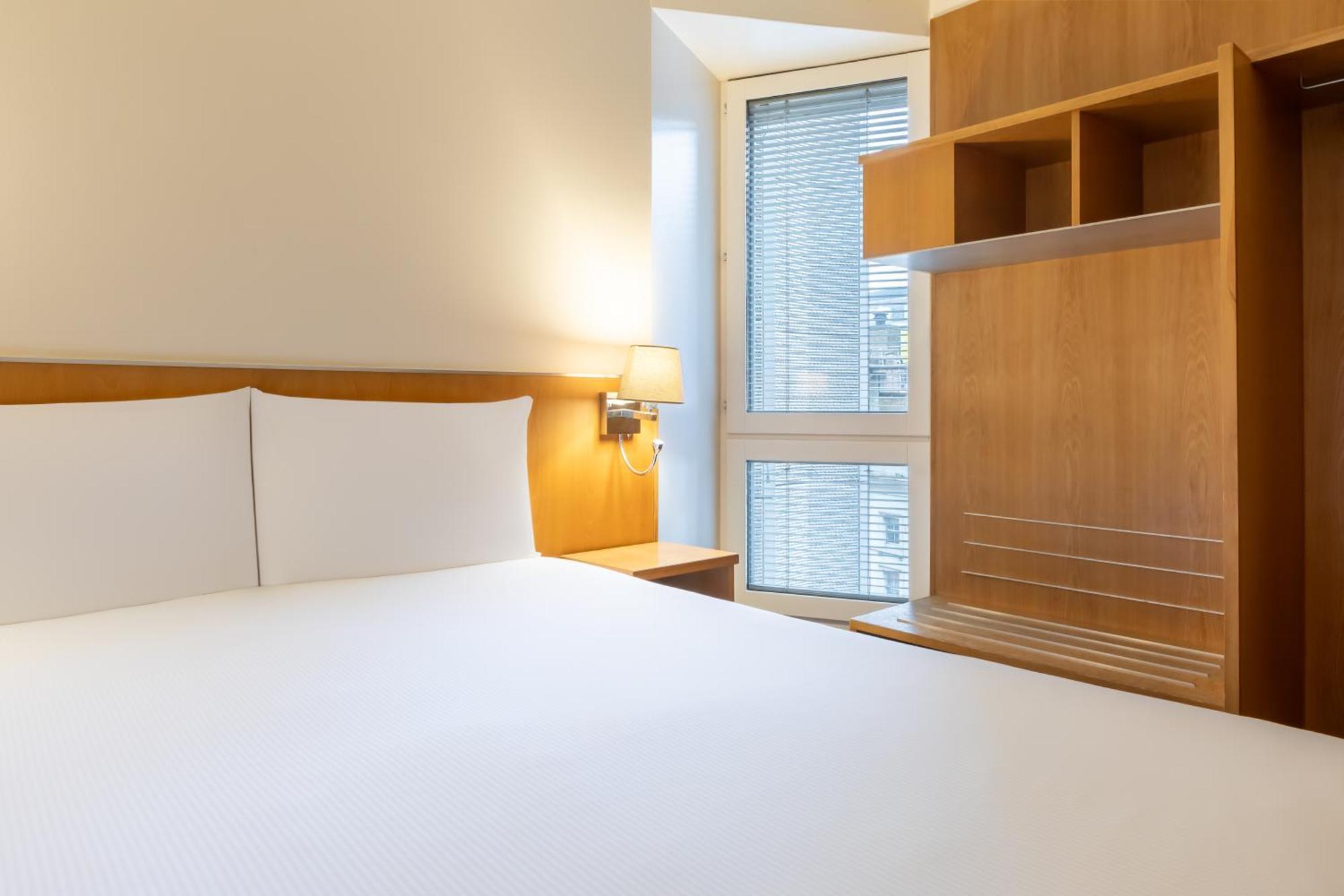 Classic Double Room,1756496557:JPEG