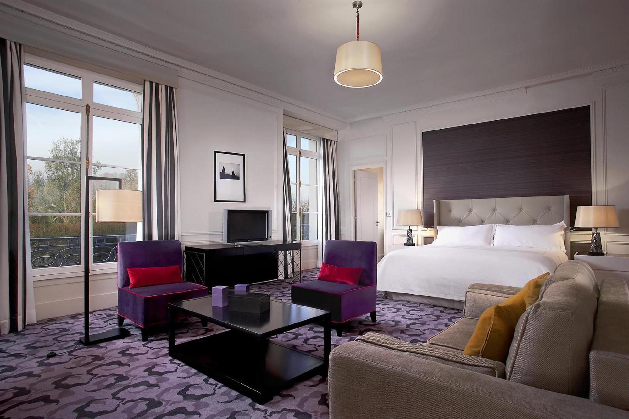 Suite Junior Lit King-Size - Palace 5 Étoiles - Vue sur Parc