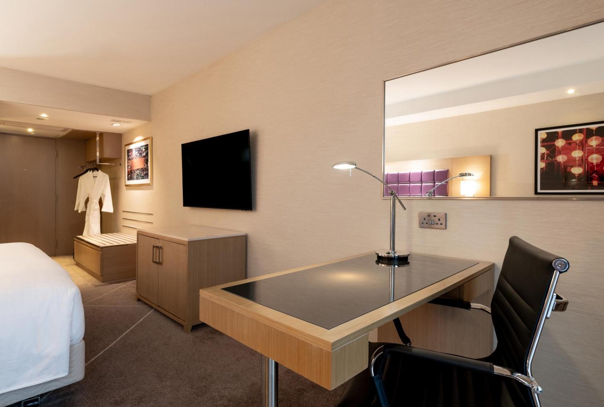Premium King Room High Floor