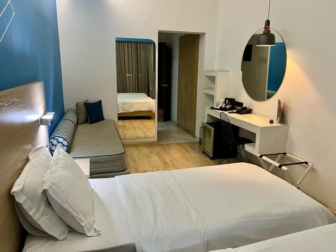 Superior Double Room Cloud 6