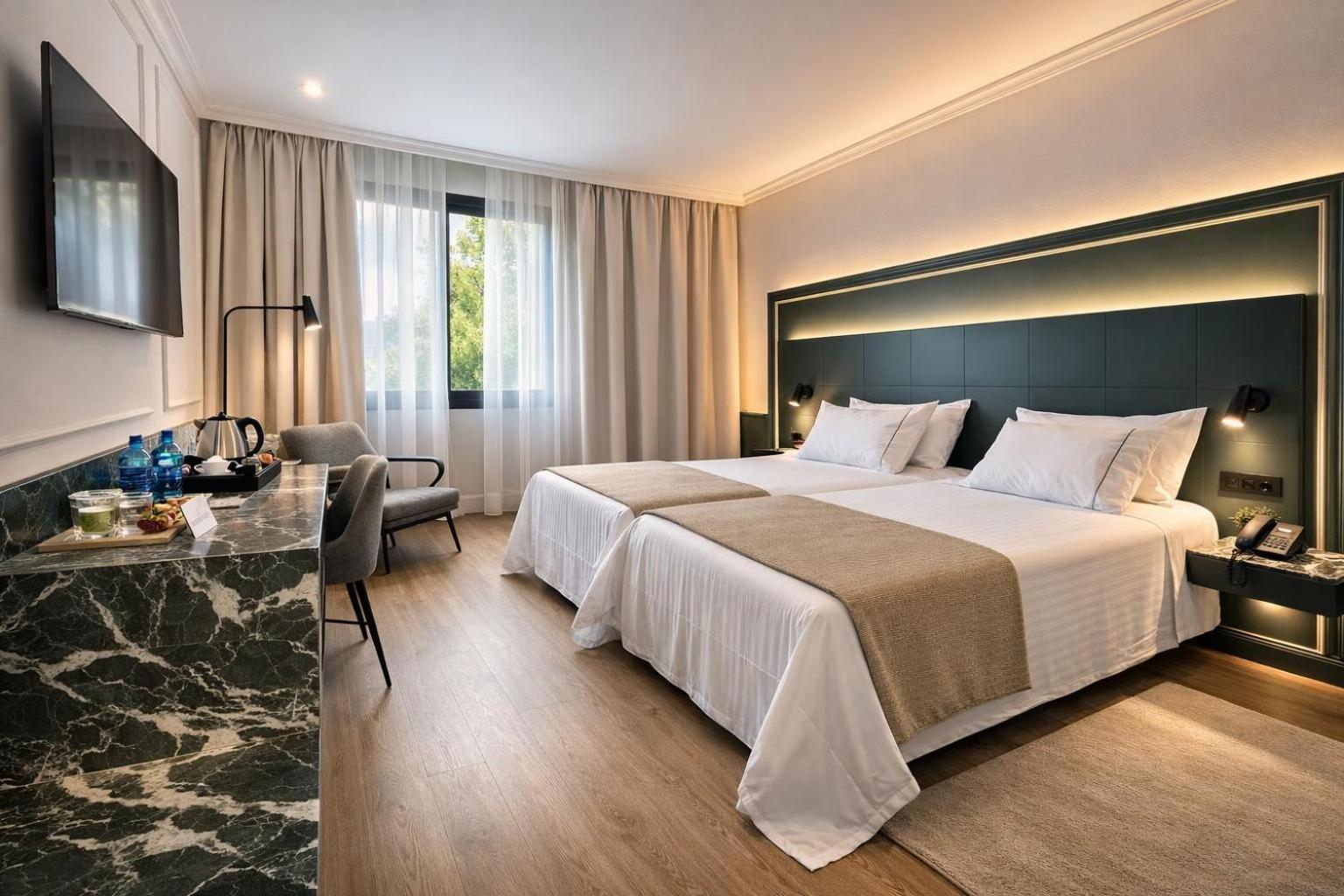 Deluxe Double Room with View
