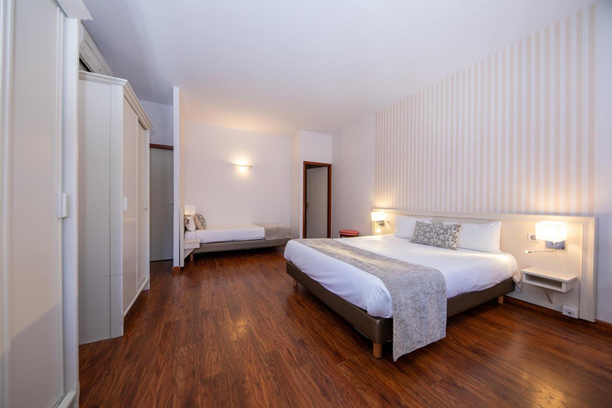 Dreibettzimmer (3 Betten)