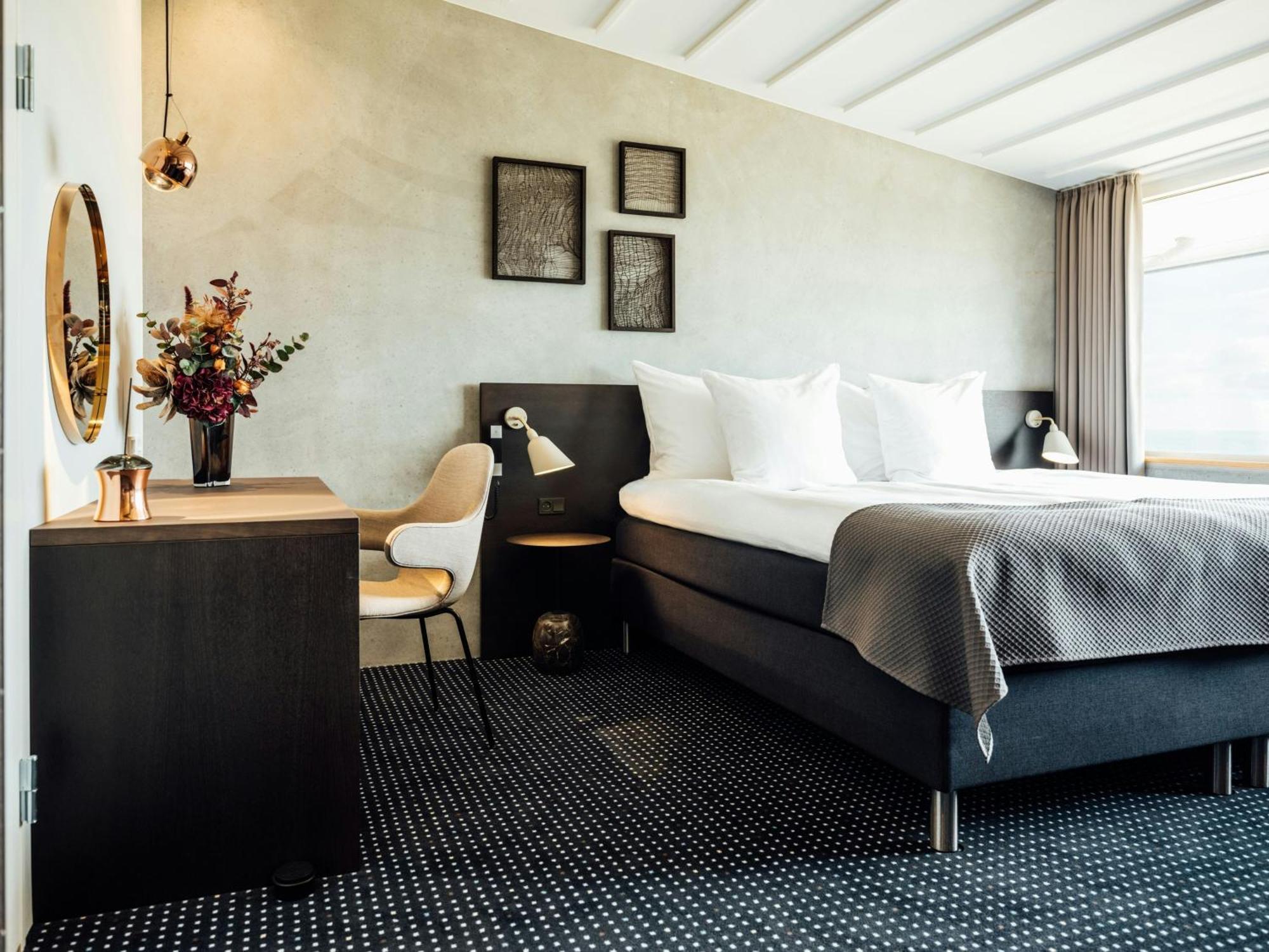 Executive Suite with Sea View