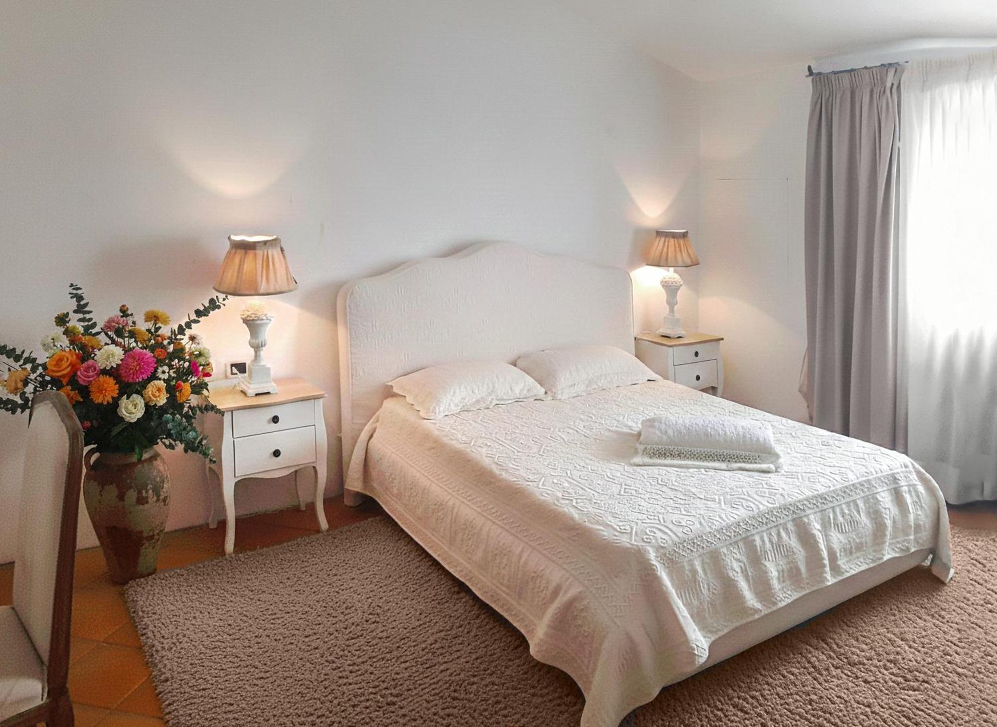 Queen Room with Balcony